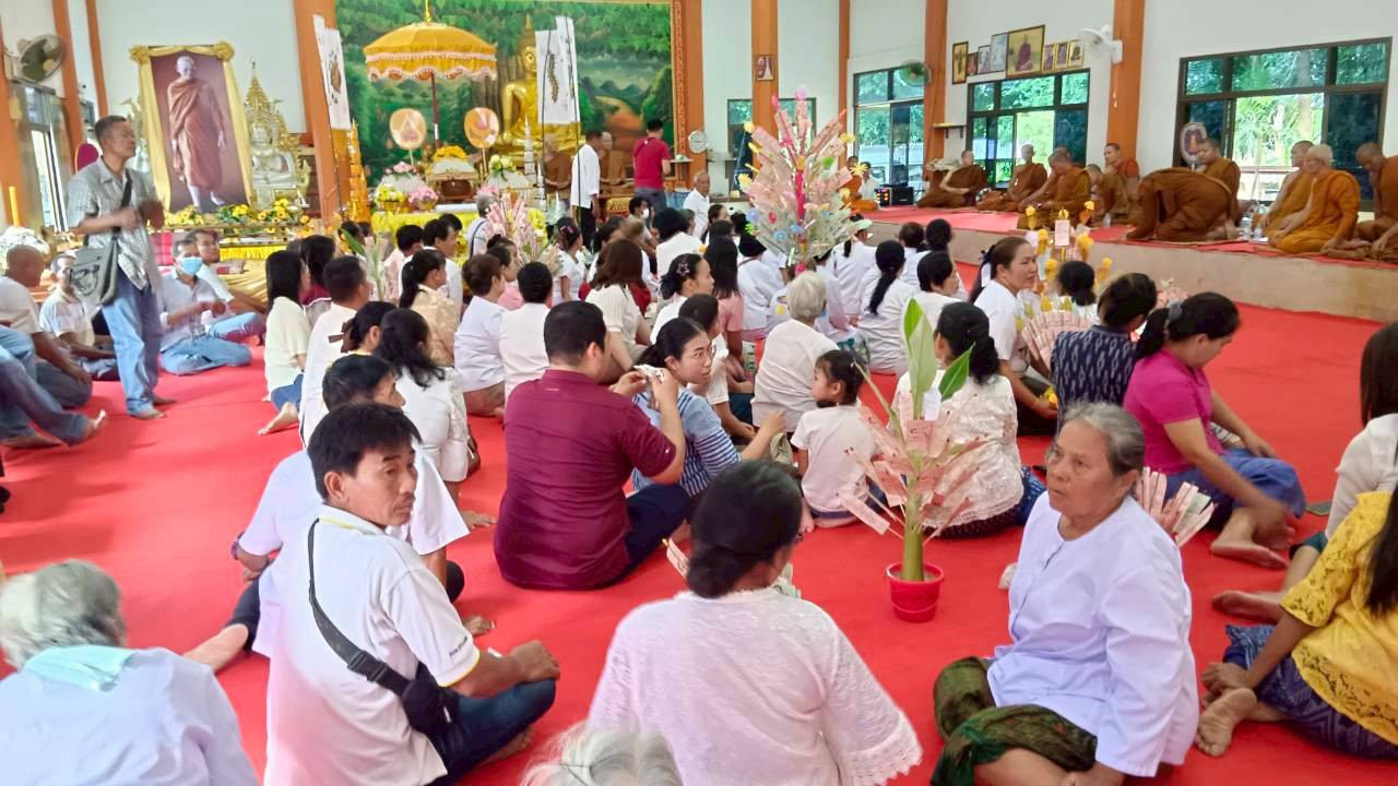 ภาพร่วมพิธีกรรมวัดชัยมงคล