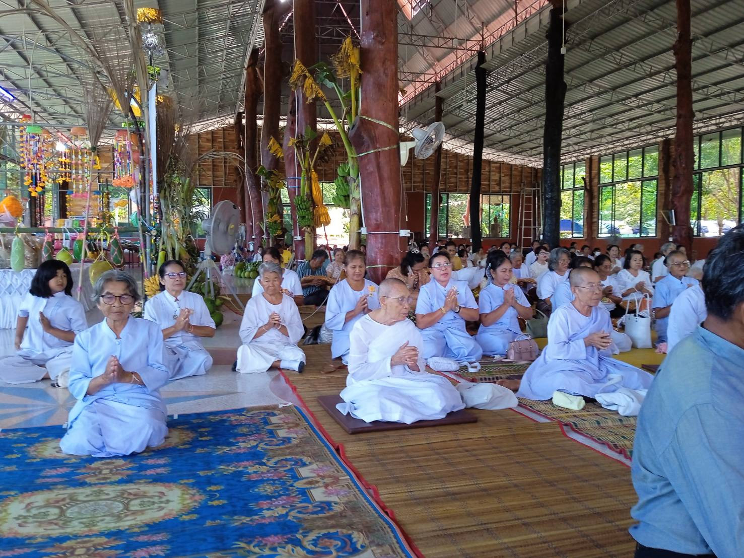 ภาพร่วมพิธีกรรมวัดป่าโนนแดงโสภาวนาราม