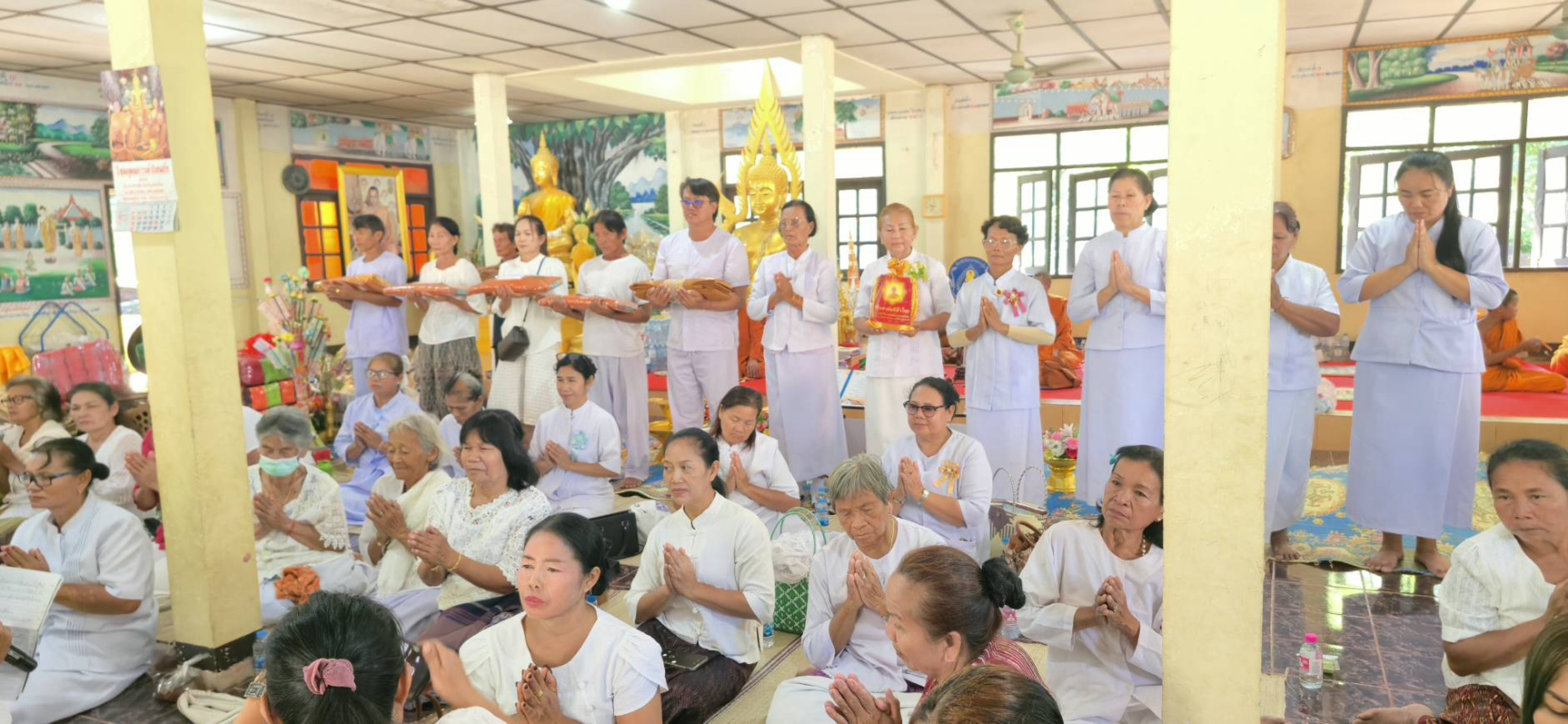 ภาพร่วมพิธีกรรมวัดทวีนิคม