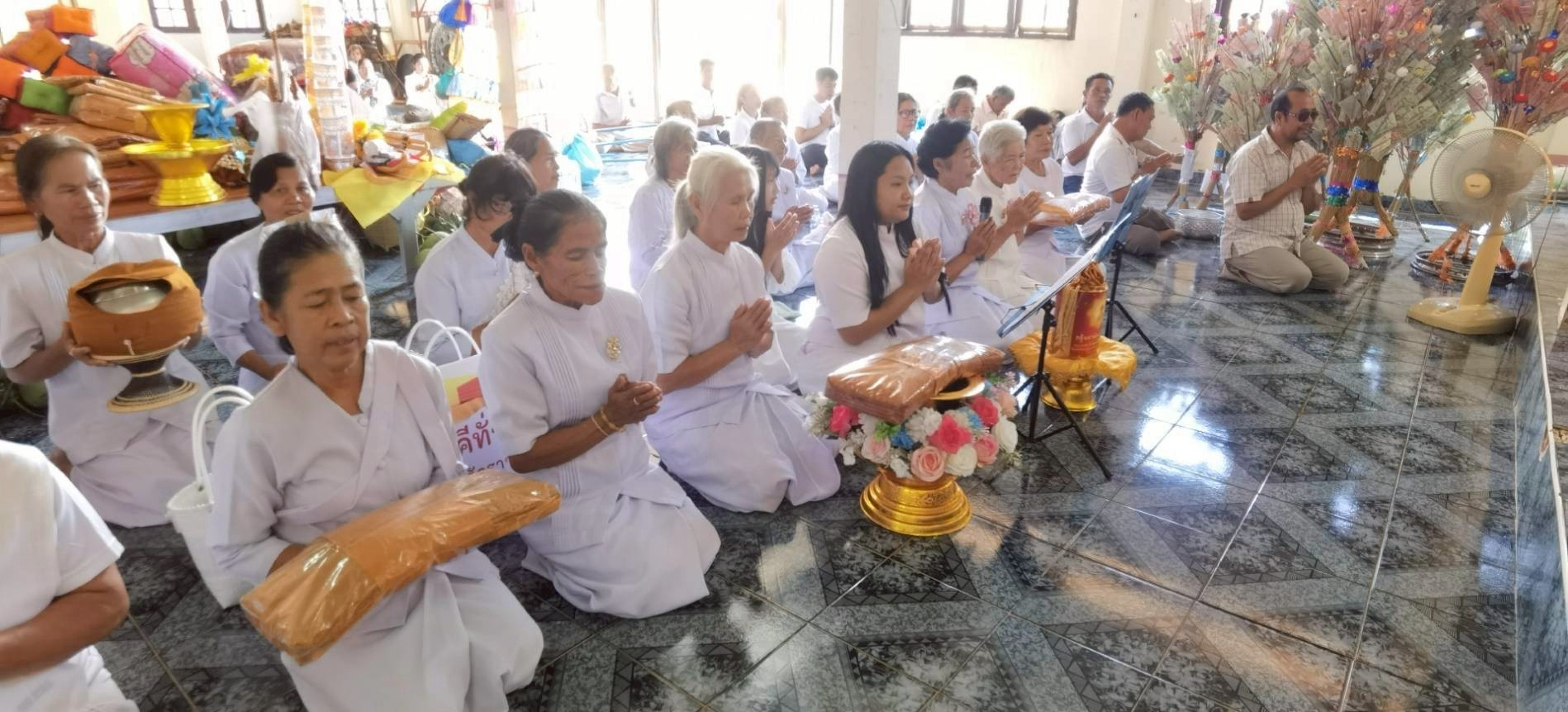 ภาพกล่าวคำถวายกฐินวัดสัมพันธวงศ์