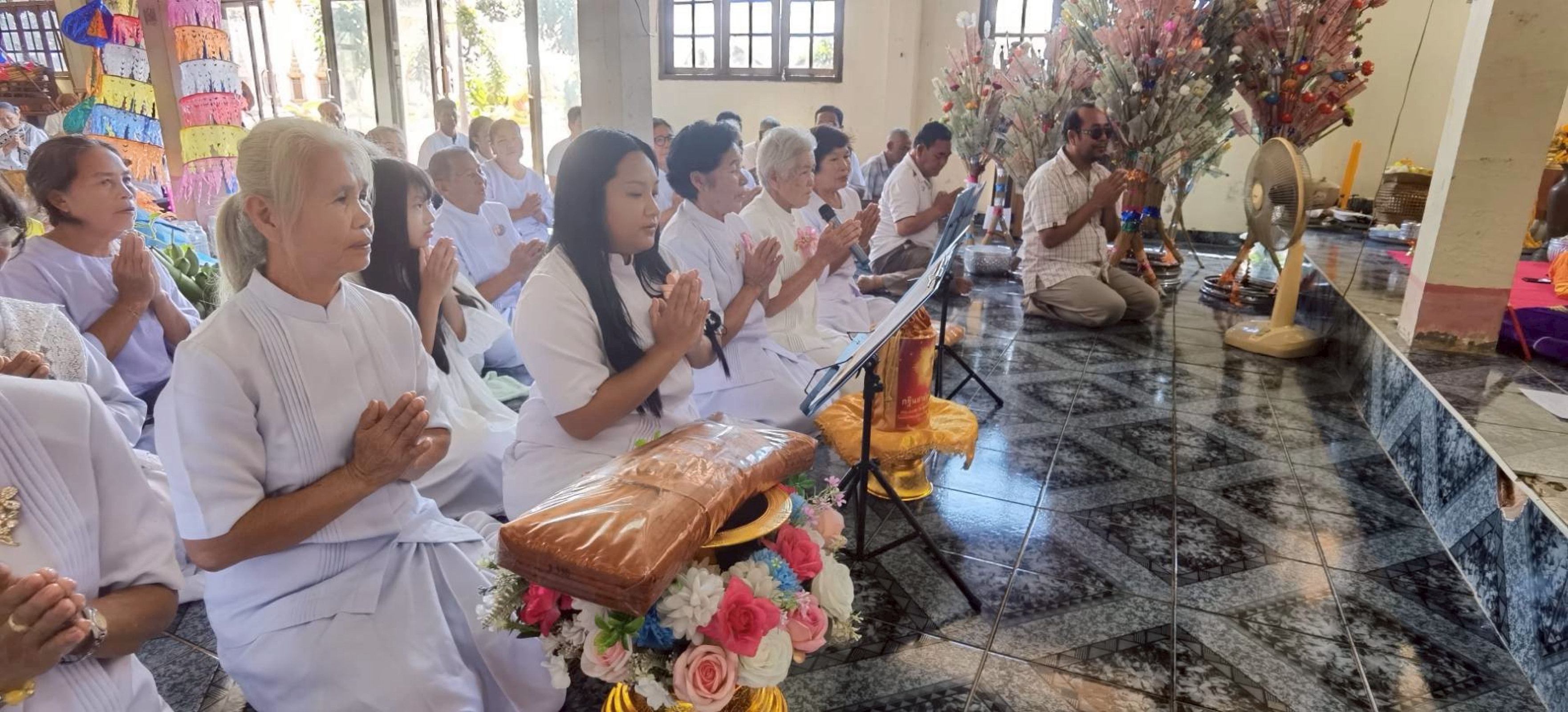 ภาพร่วมพิธีกรรมวัดสัมพันธวงศ์
