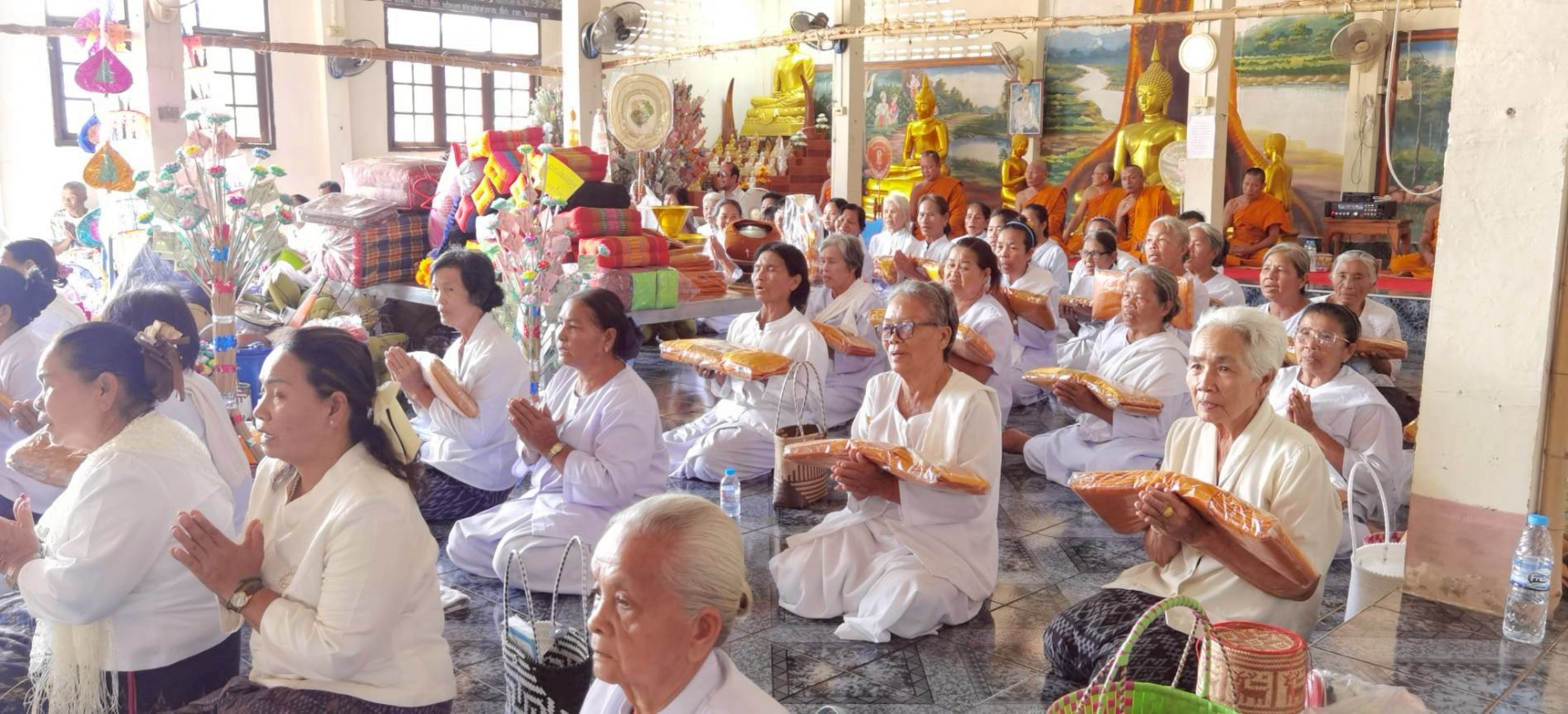 ภาพร่วมพิธีกรรมวัดสัมพันธวงศ์