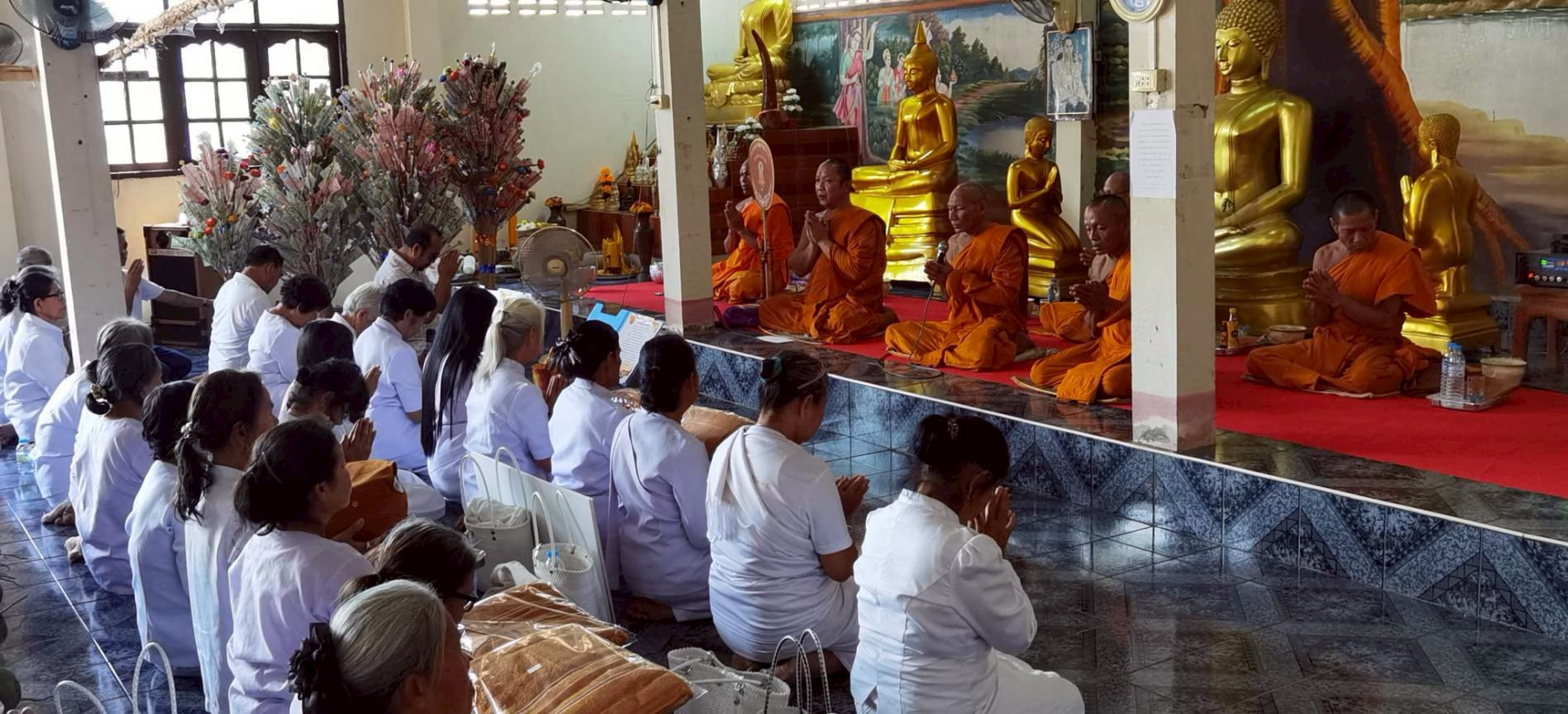 ภาพร่วมพิธีกรรมวัดสัมพันธวงศ์