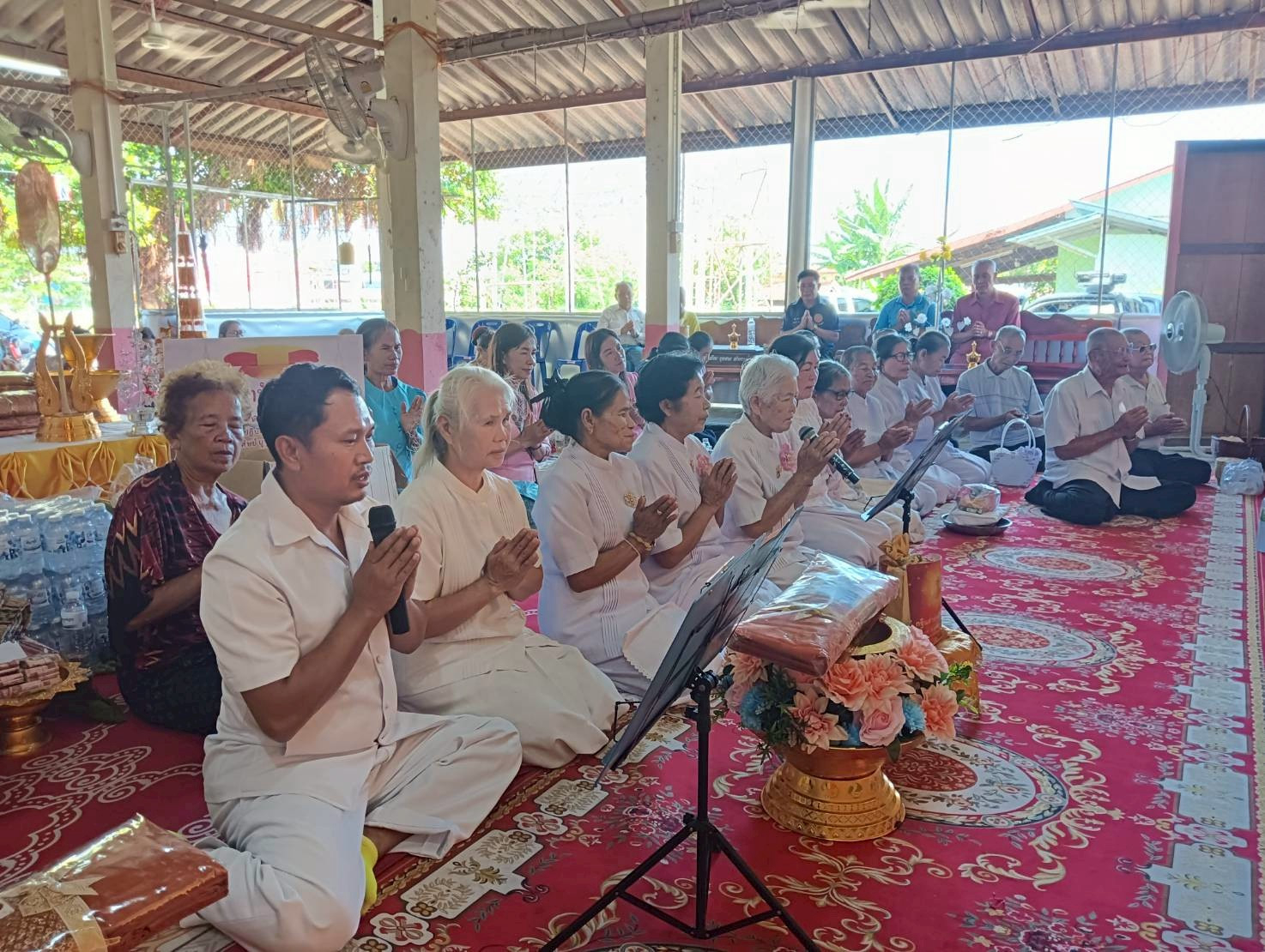 ภาพร่วมพิธีกรรมวัดสามัคคีเจริญธรรม