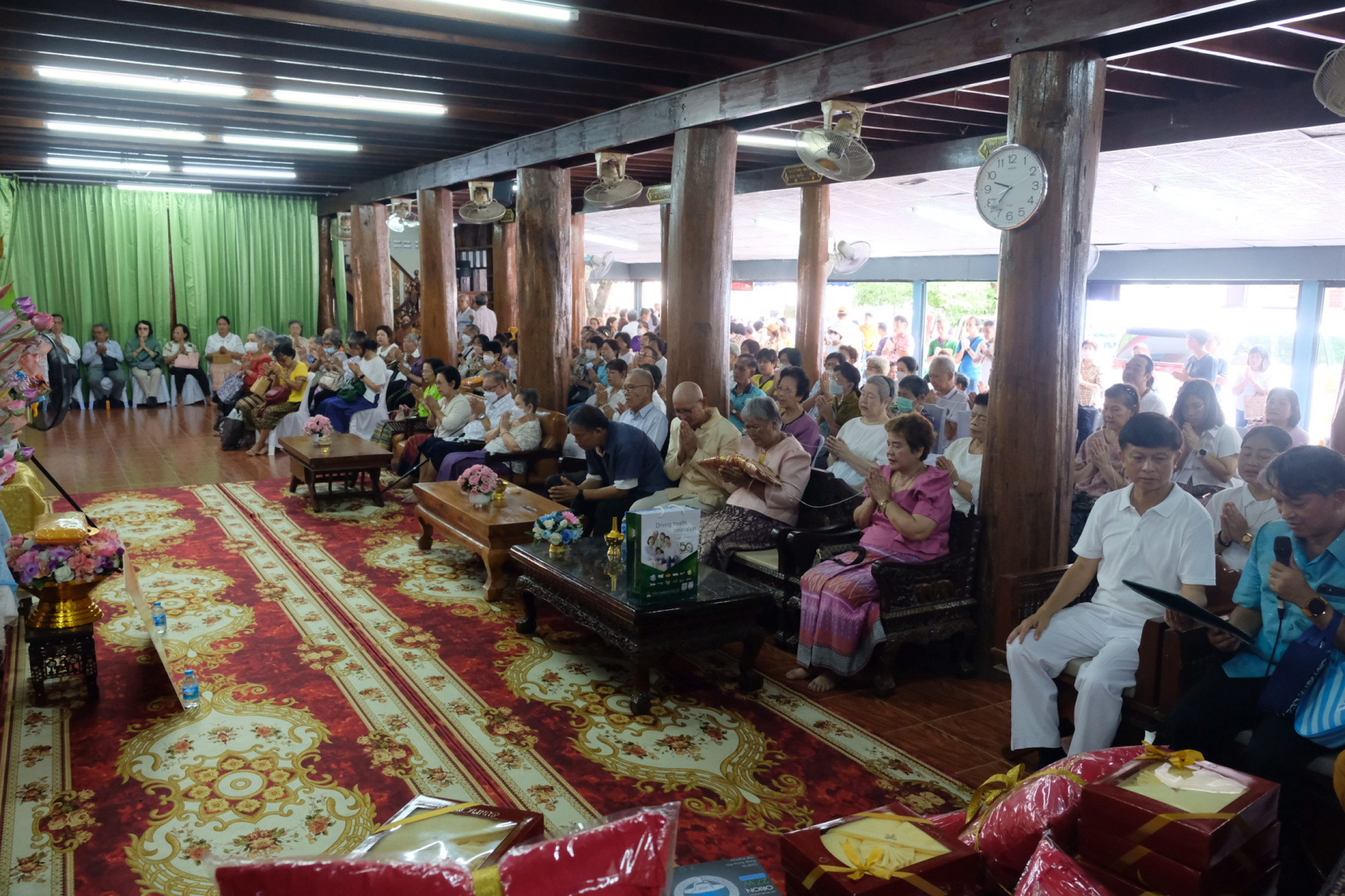 ภาพร่วมพิธีกรรมวัดตลิ่งชัน