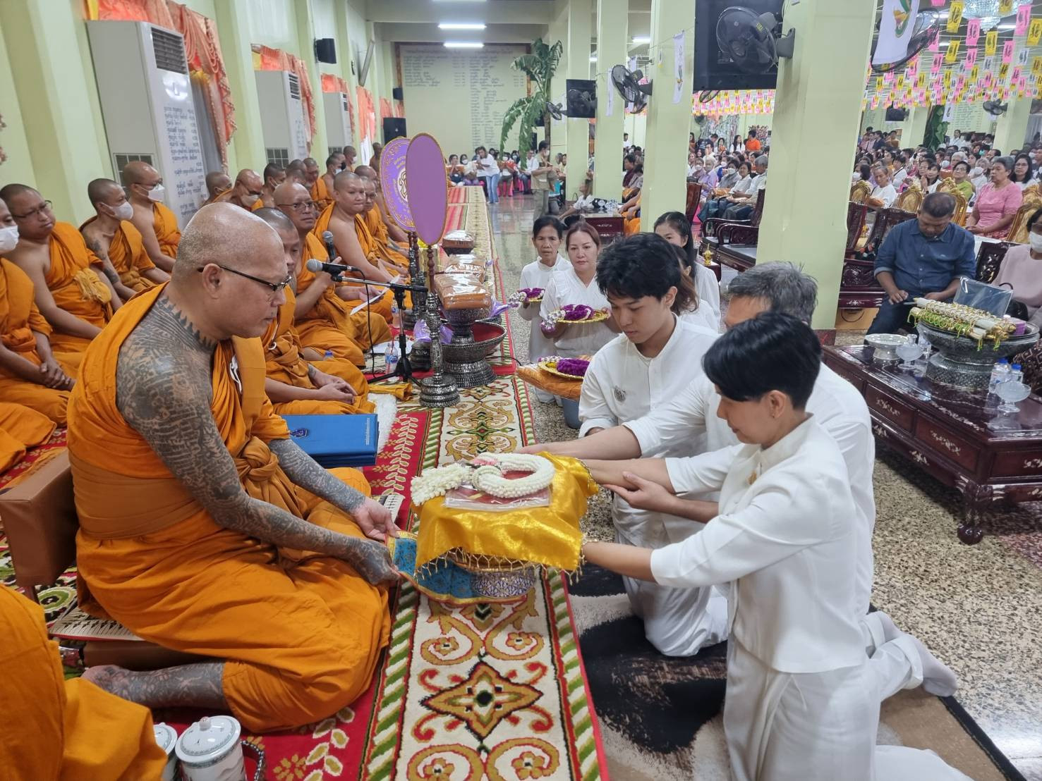 ภาพร่วมพิธีกรรมวัดนวลจันทร์