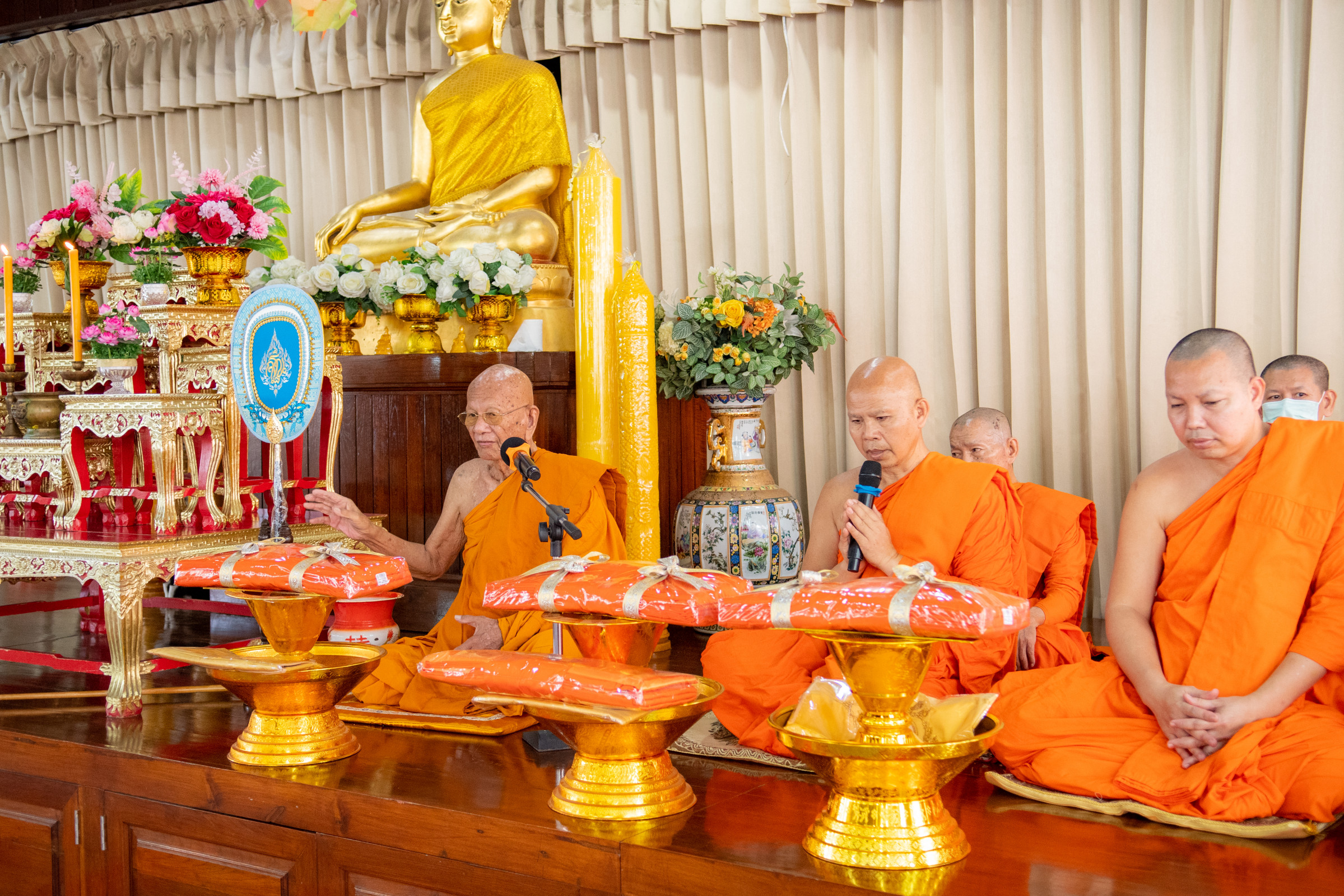 ภาพร่วมพิธีกรรมวัดดิสหงษาราม