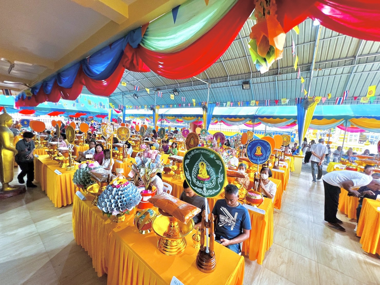 ภาพร่วมพิธีกรรมวัดมะกอก