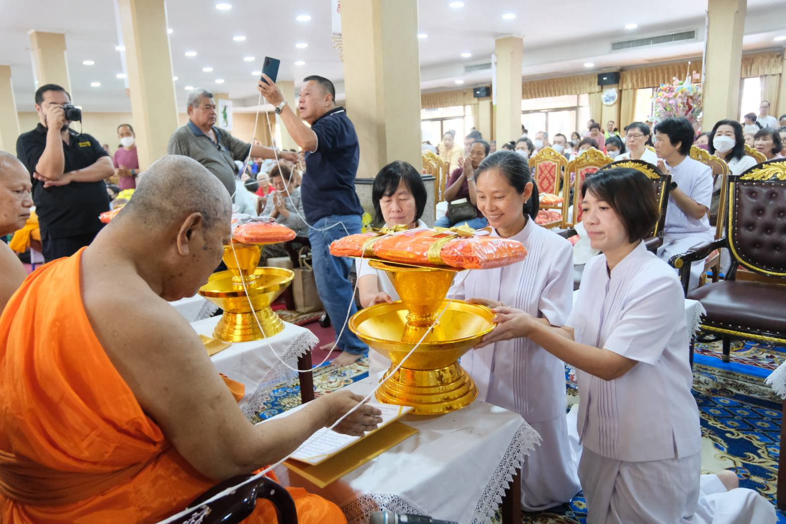 ภาพร่วมพิธีกรรมวัดพระไกรสีห์