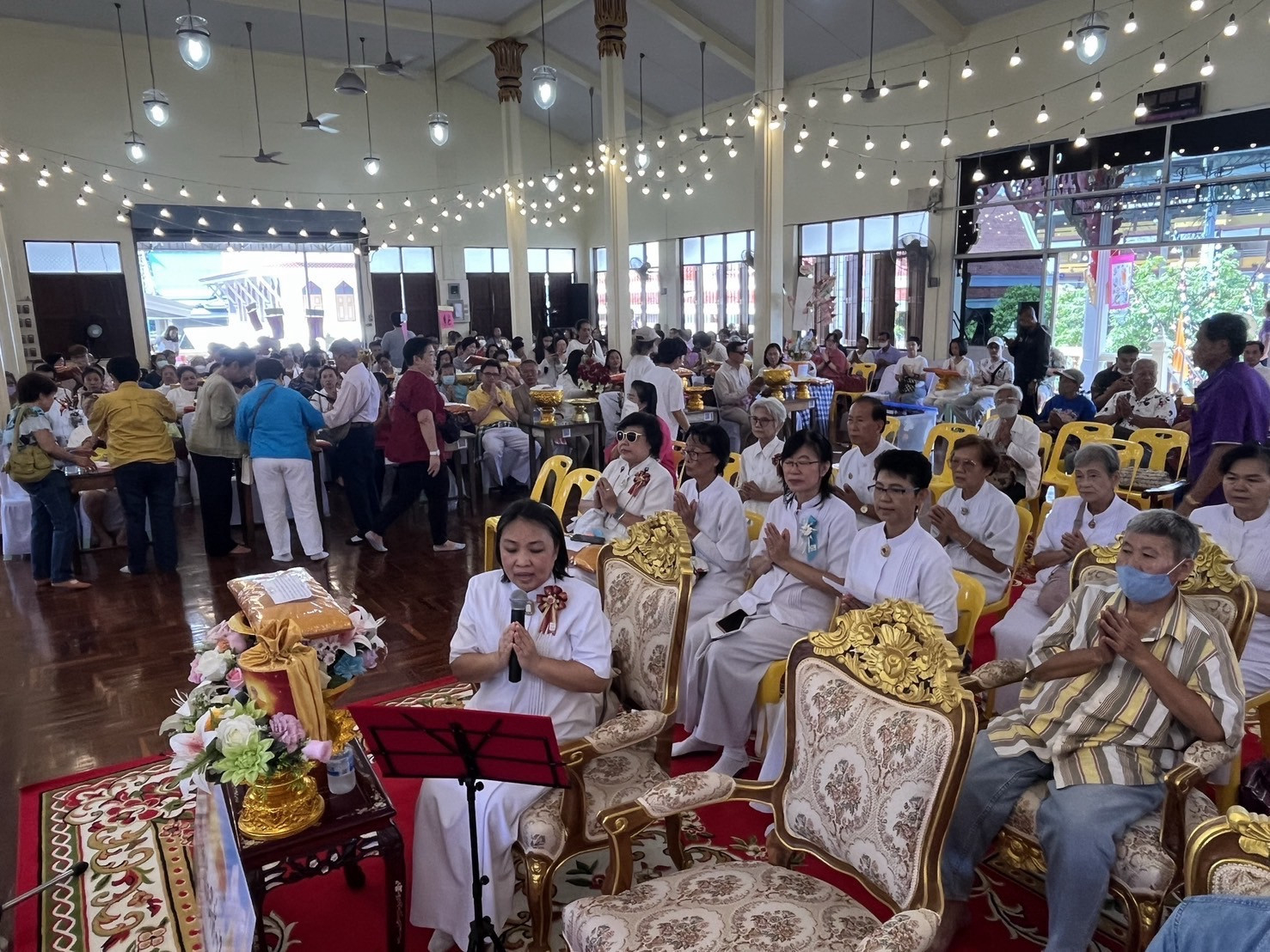 ภาพร่วมพิธีกรรมวัดโคนอน