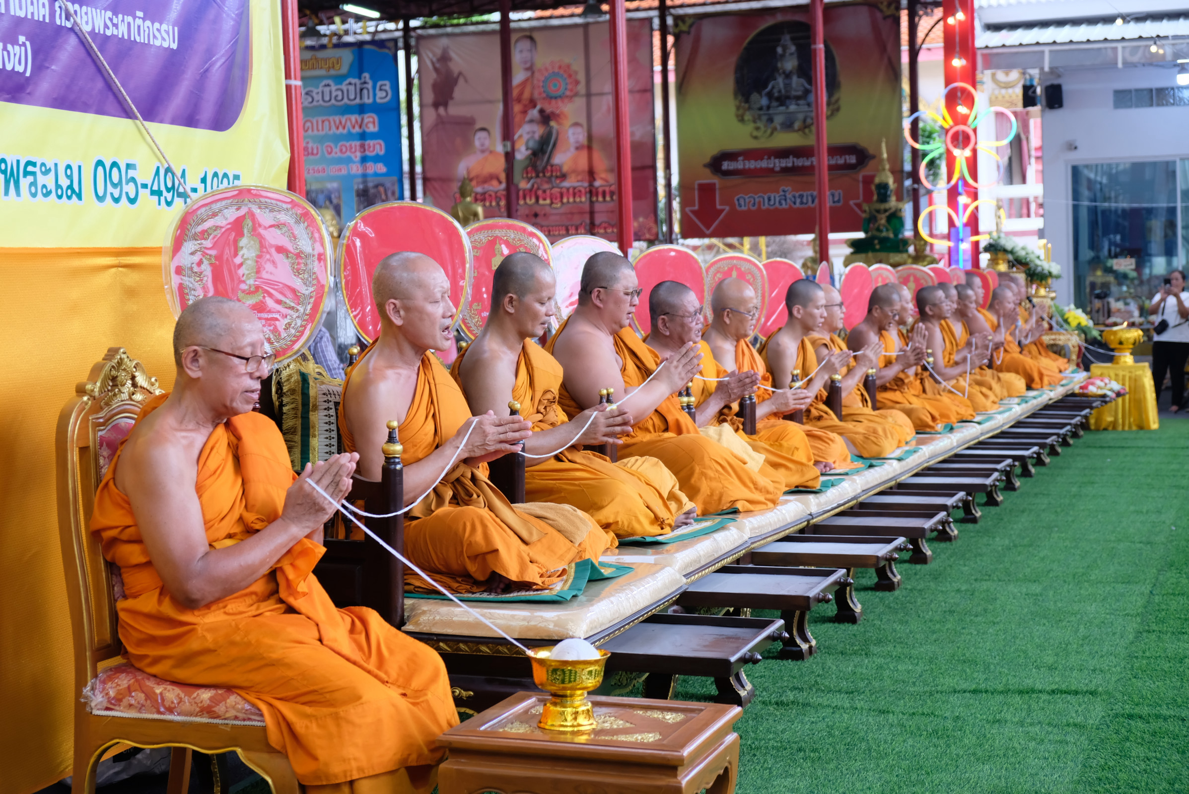 ภาพร่วมพิธีกรรมวัดเทพพล