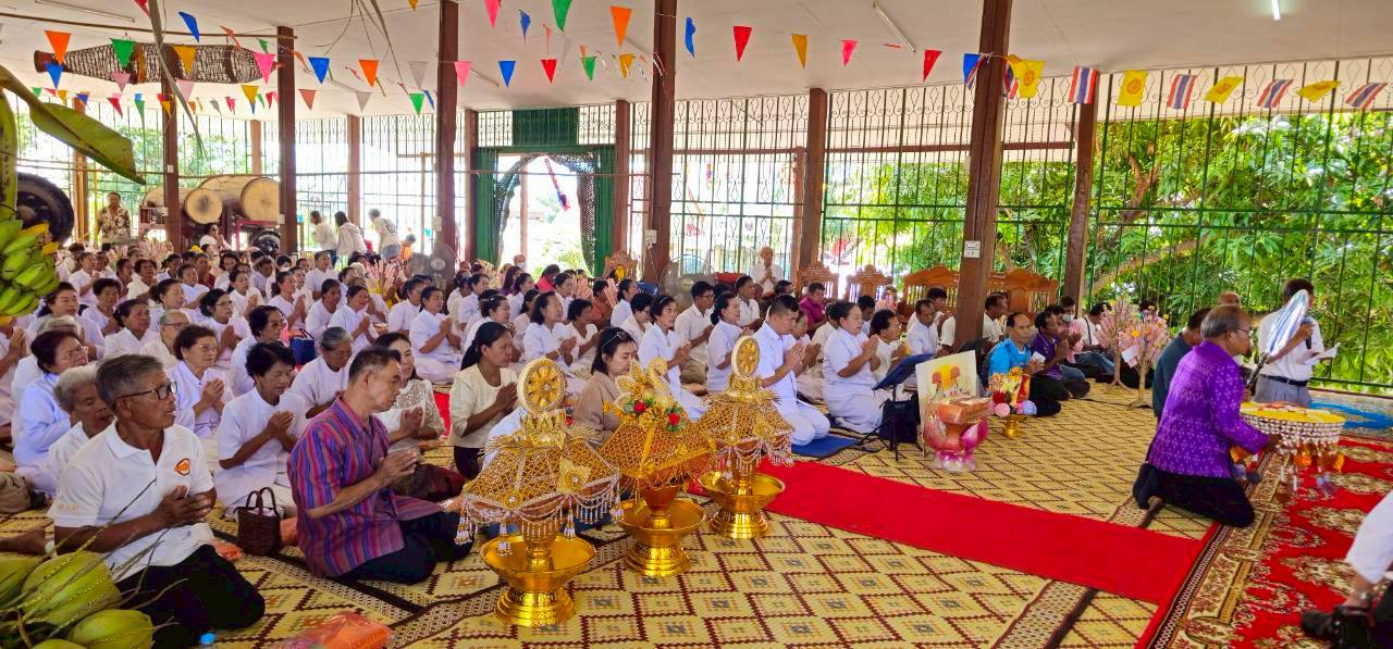 ภาพร่วมพิธีกรรมวัดอุดมวิทยา