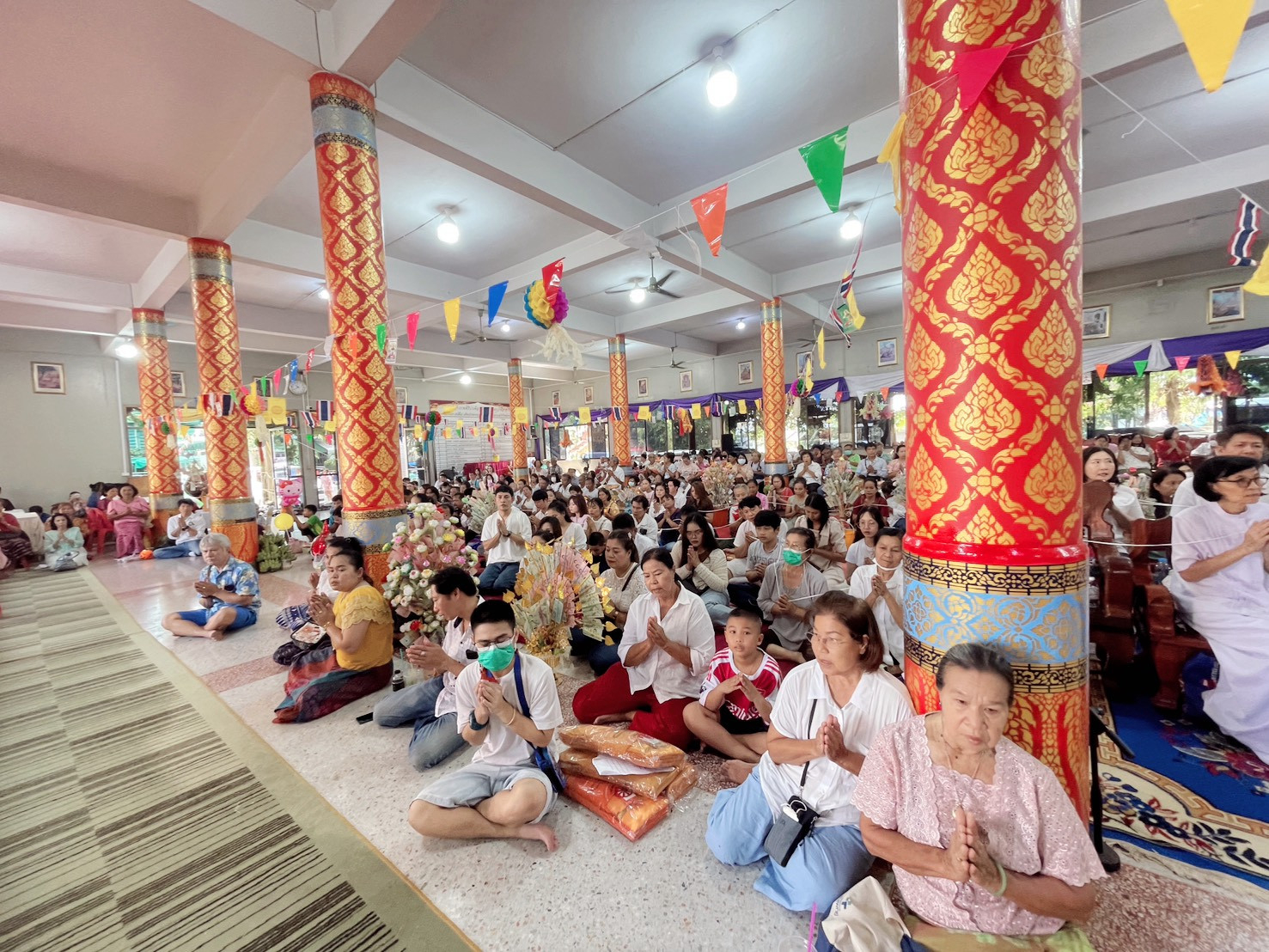 ภาพร่วมพิธีกรรมวัดใหม่ลำนกแขวก