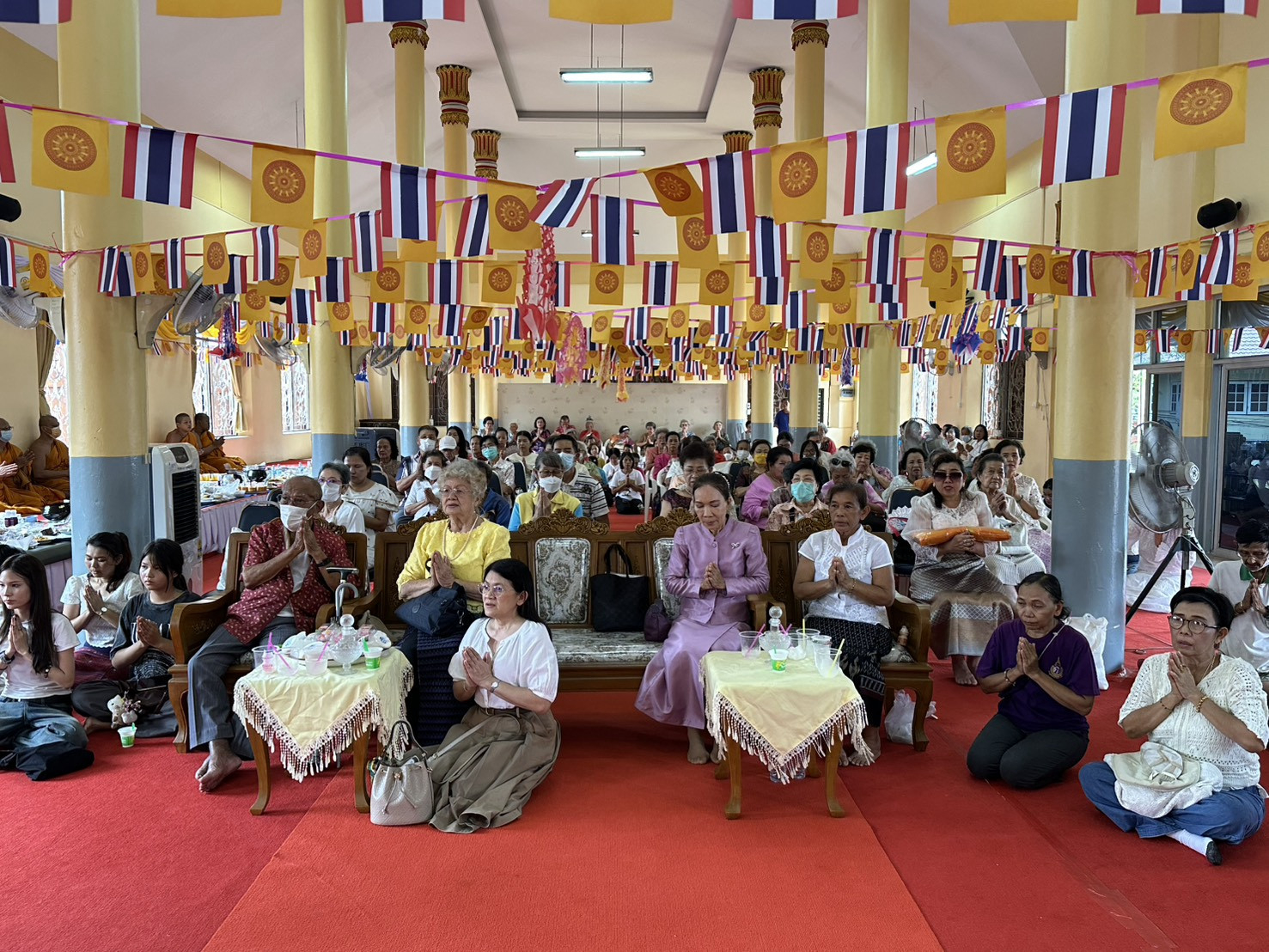 ภาพร่วมพิธีกรรมวัดรวกบางบำหรุ
