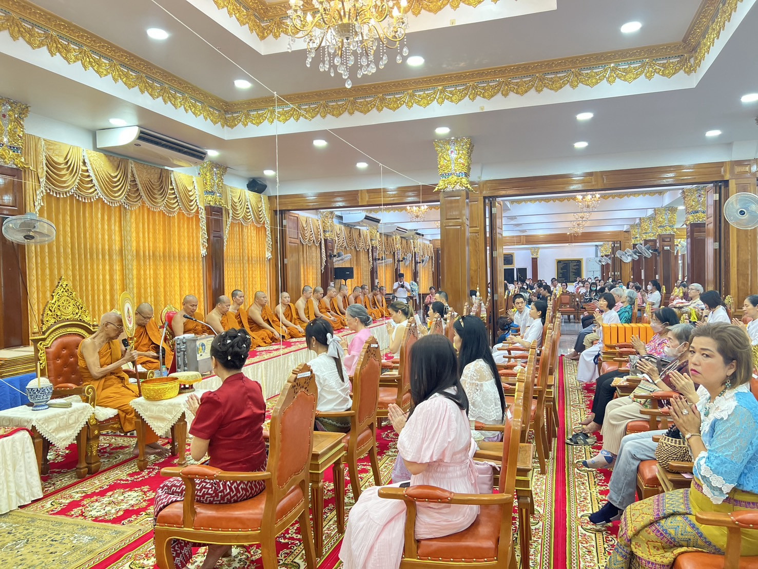 ภาพร่วมพิธีกรรมวัดบางน้ำชน