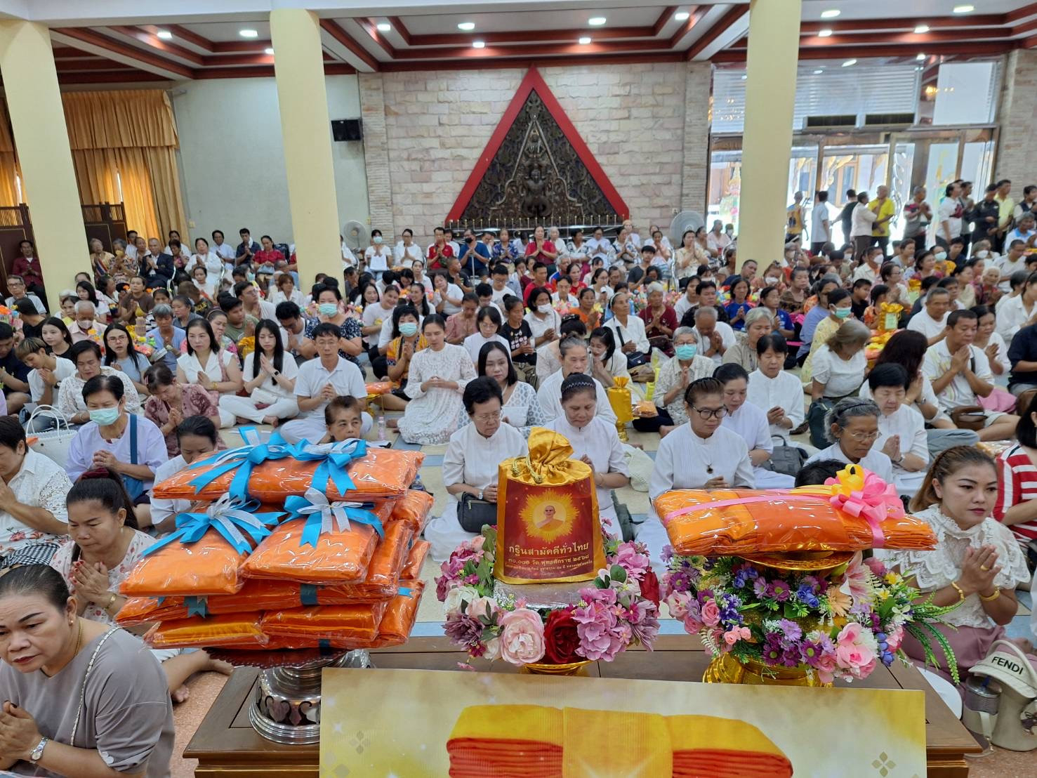 ภาพร่วมพิธีกรรมวัดสะพาน