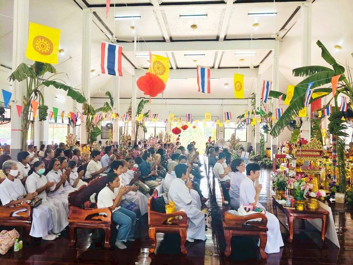 ภาพร่วมพิธีกรรมวัดใหม่เจริญราษฎร์