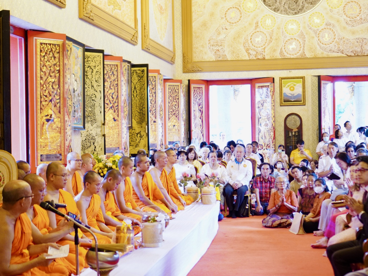 ภาพร่วมพิธีกรรมวัดสุทธิวราราม