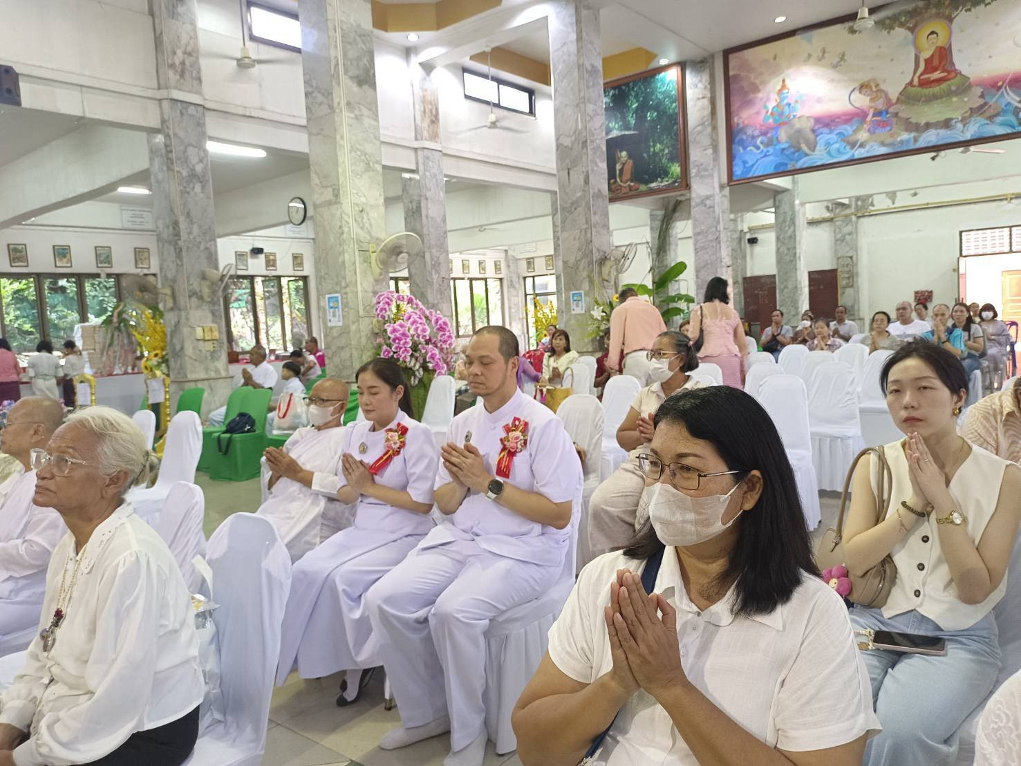 ภาพร่วมพิธีกรรมวัดจินดิตวิหาร