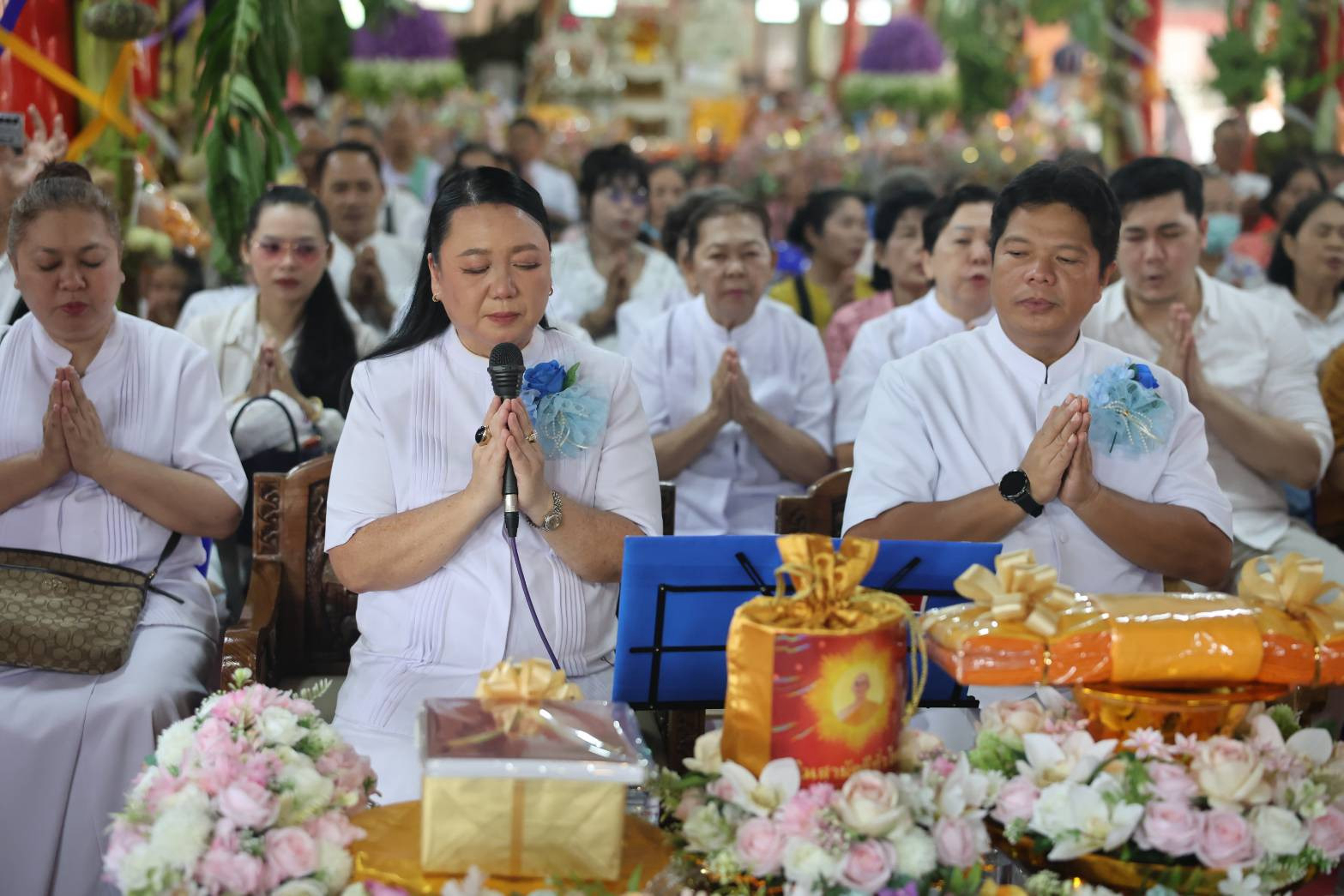 ภาพกล่าวคำถวายกฐินวัดศาลาแดง