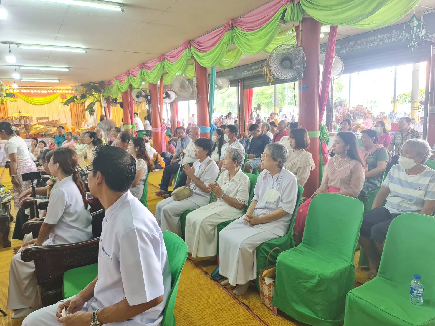 ภาพร่วมพิธีกรรมวัดประชาบำรุง