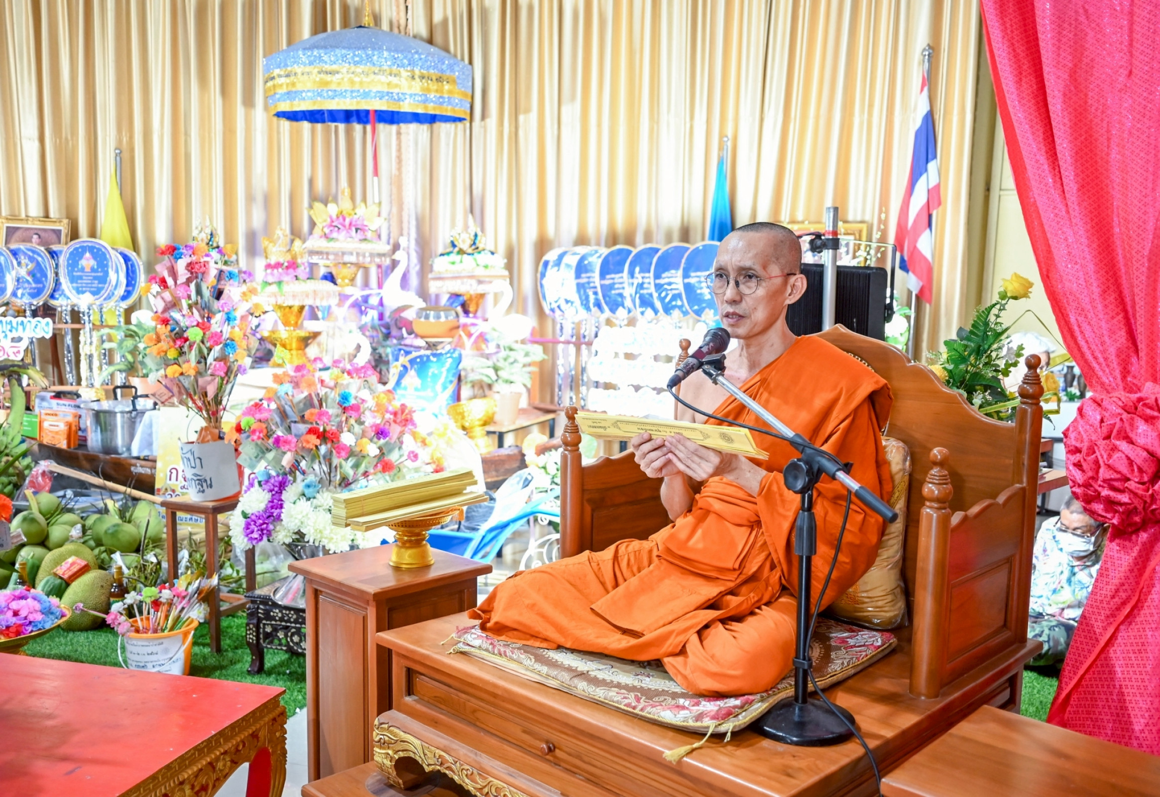 ภาพร่วมพิธีกรรมวัดขุมทอง