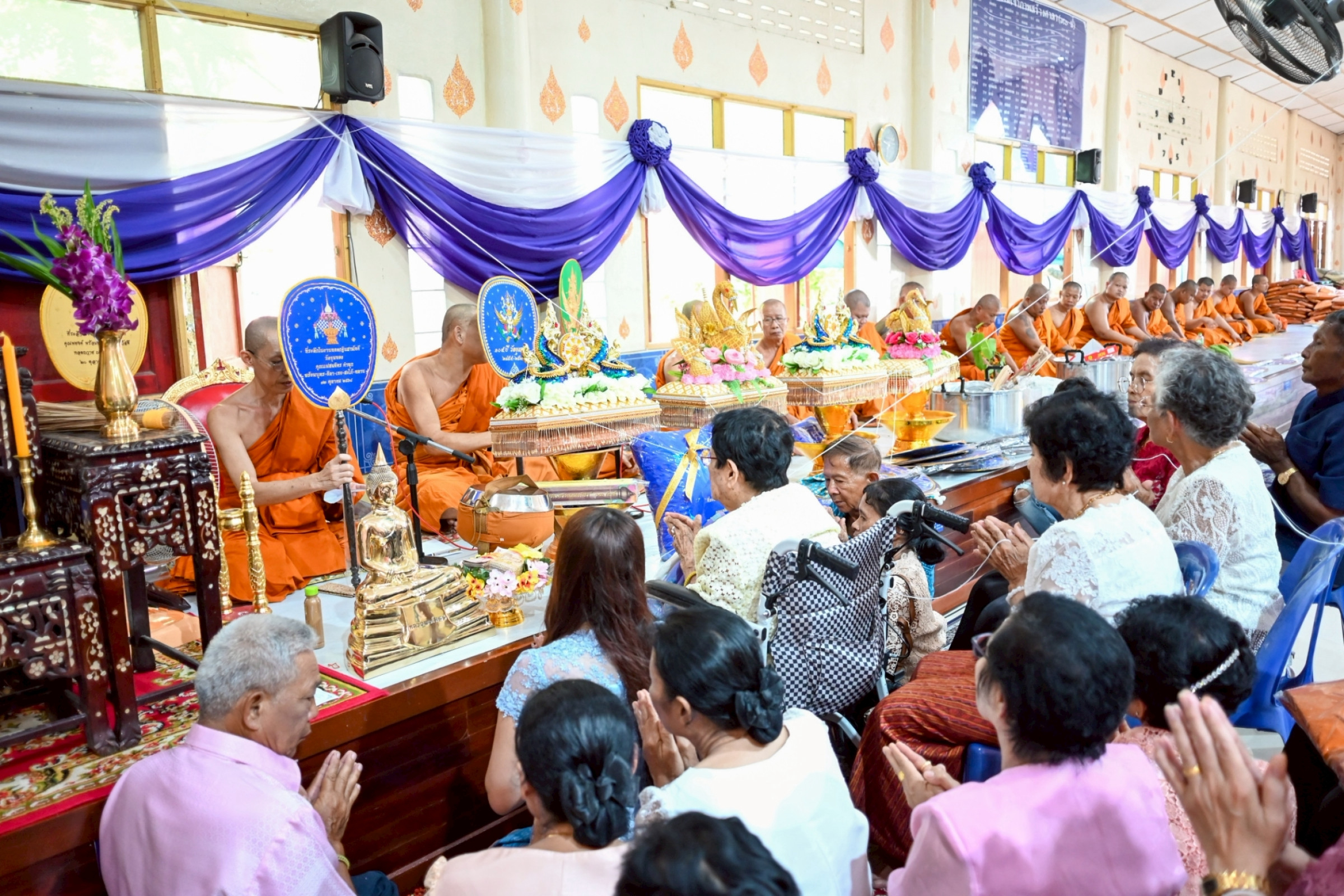 ภาพร่วมพิธีกรรมวัดขุมทอง