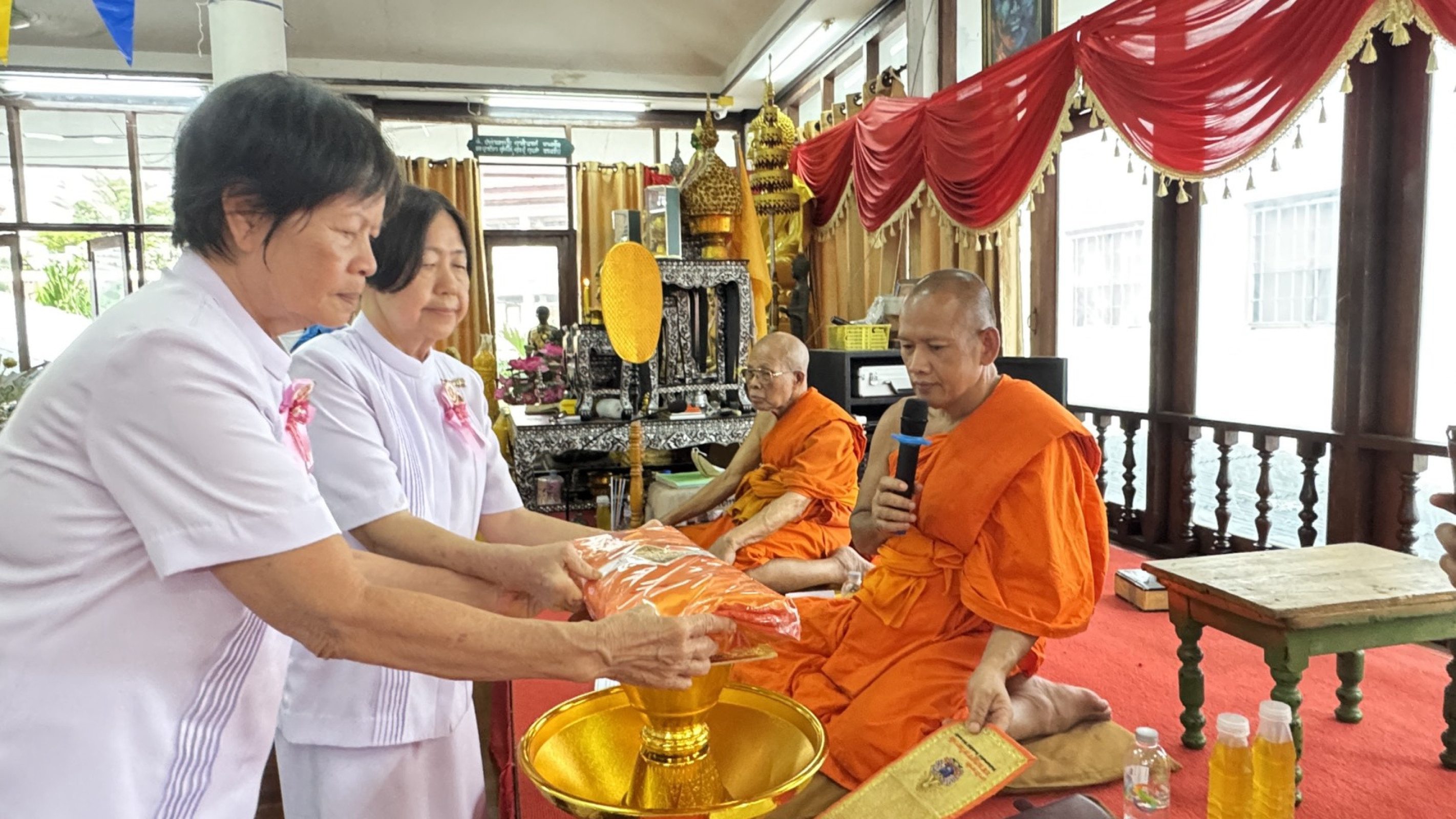 ภาพร่วมพิธีกรรมวัดสุทธาวาส