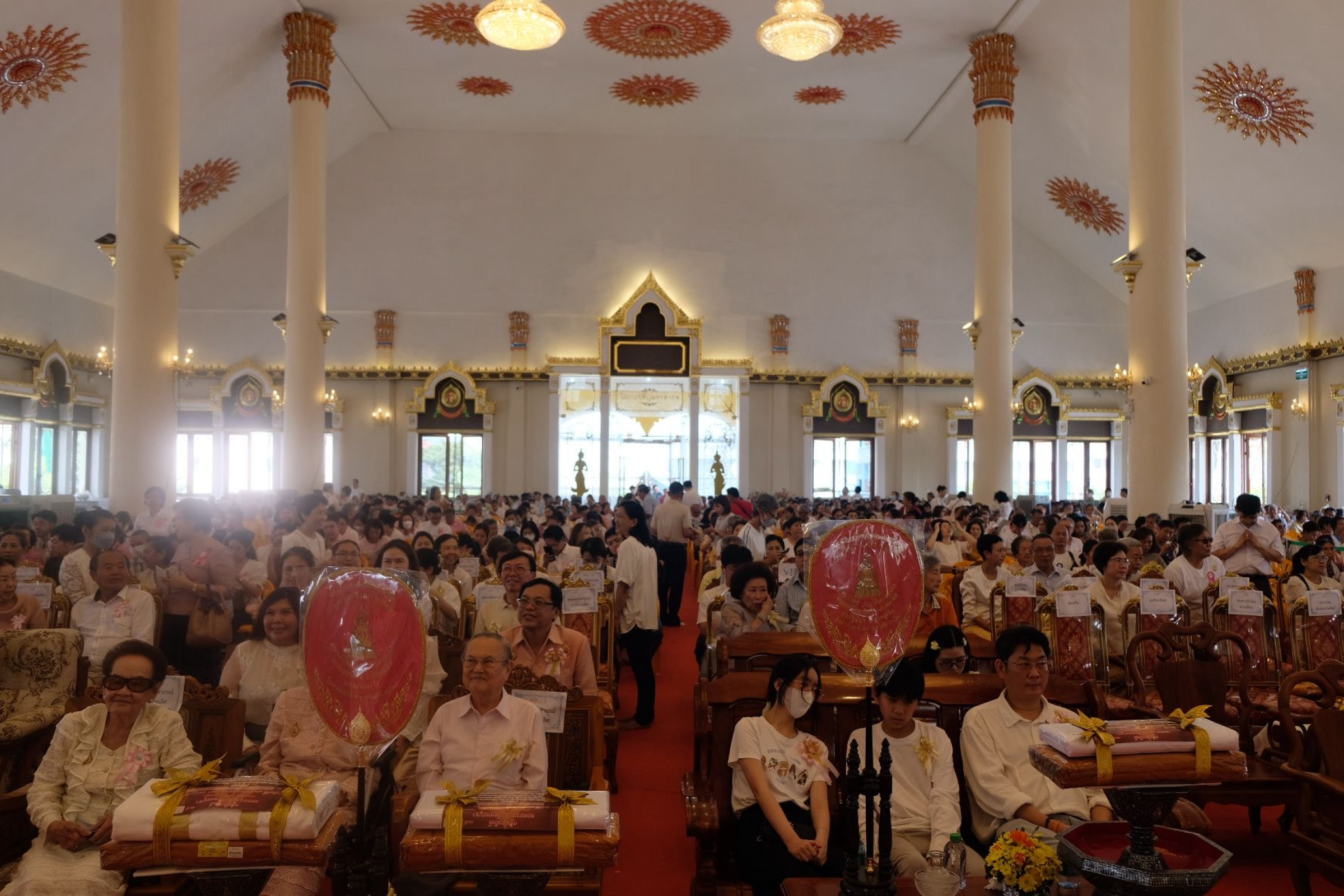 ภาพร่วมพิธีกรรมวัดพุทธบูชา