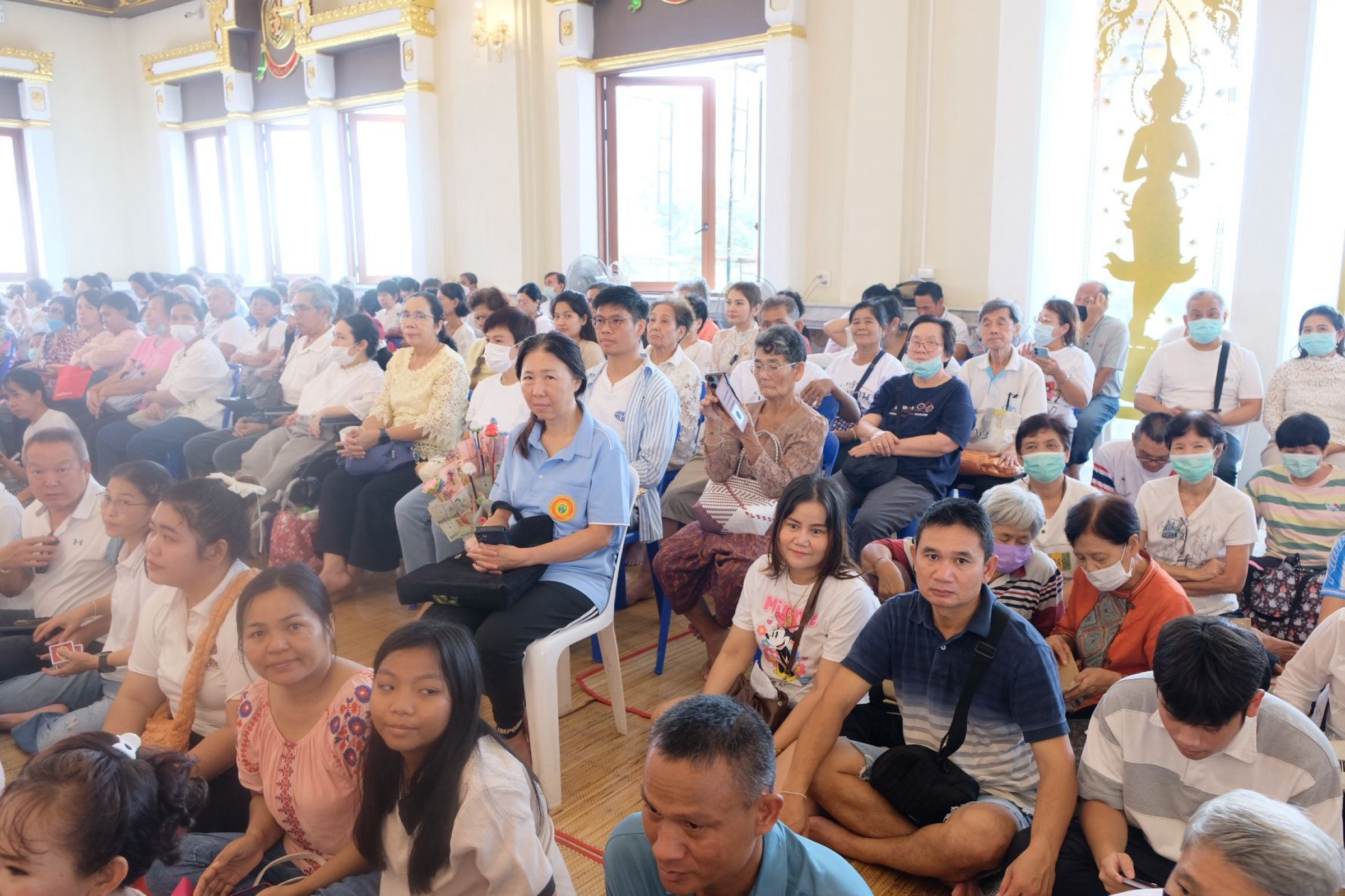 ภาพร่วมพิธีกรรมวัดพุทธบูชา