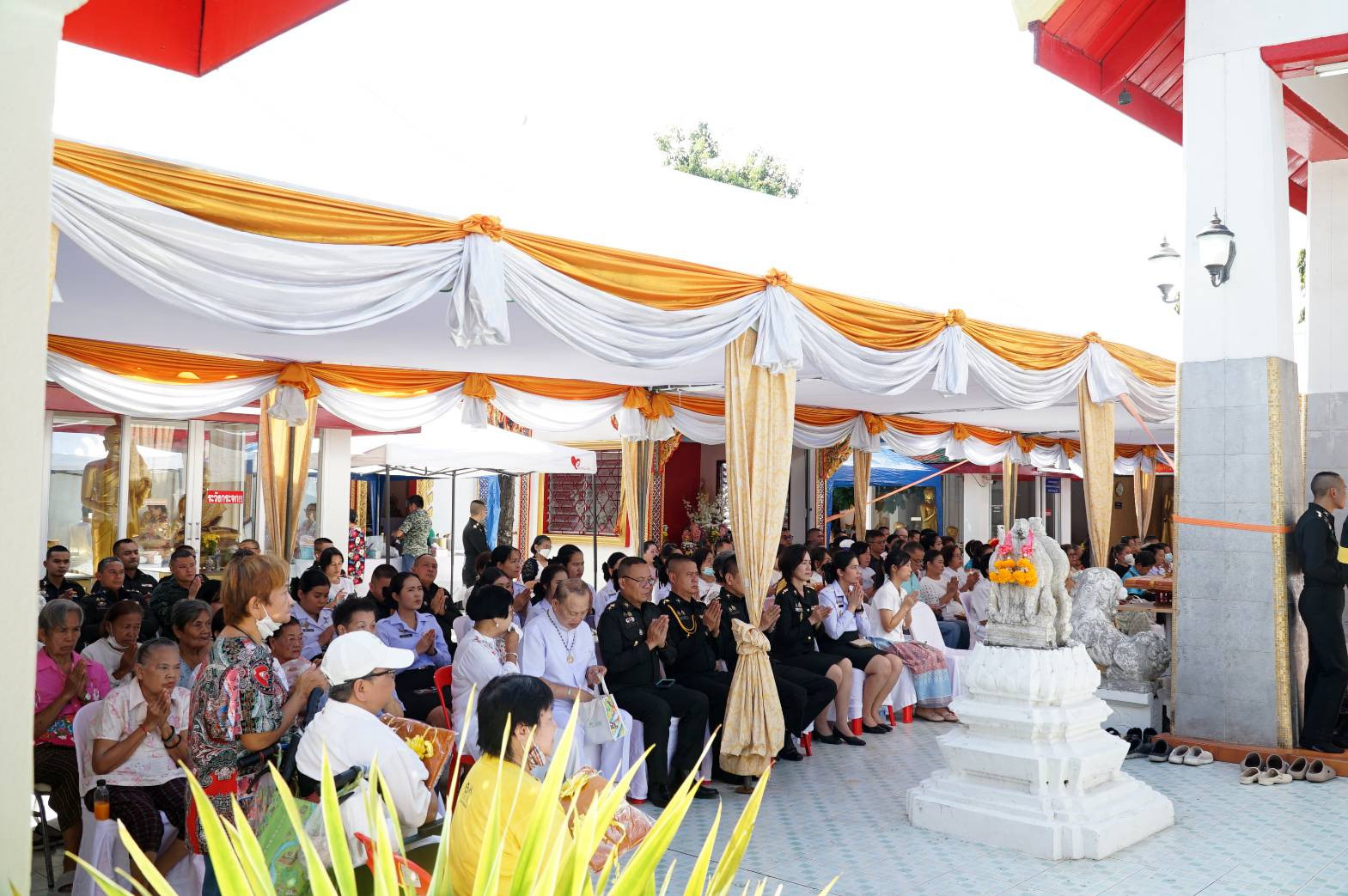 ภาพร่วมพิธีกรรมวัดจอมสุดาราม