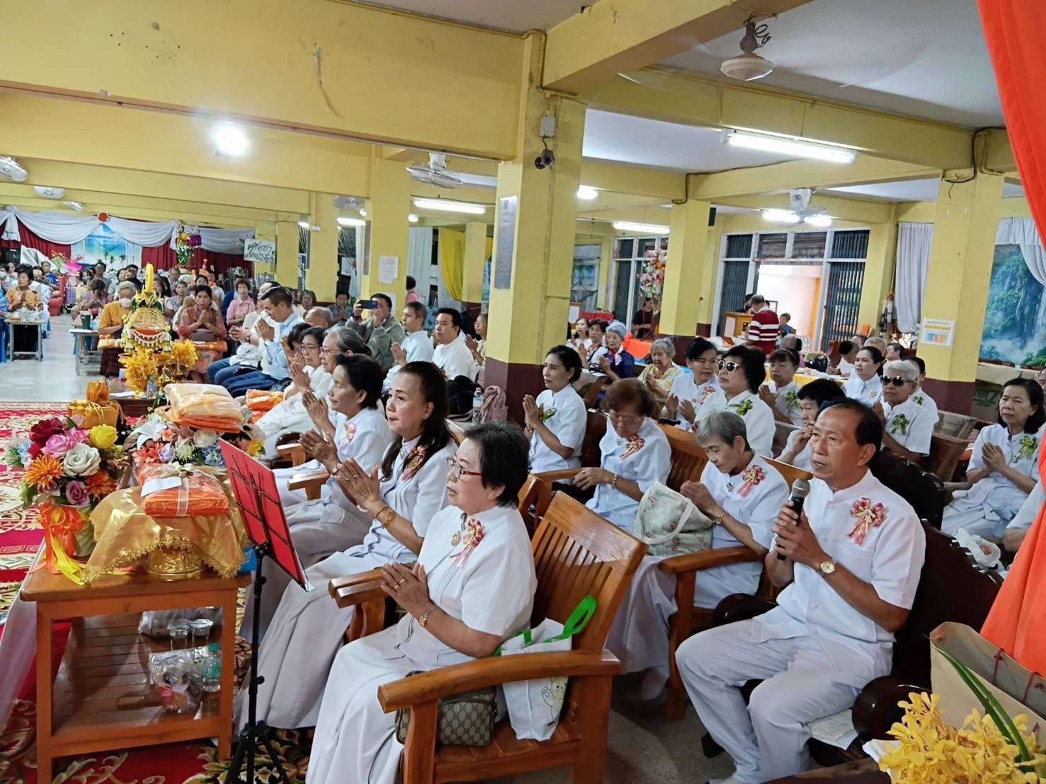 ภาพร่วมพิธีกรรมวัดวิจิตรการนิมิตร
