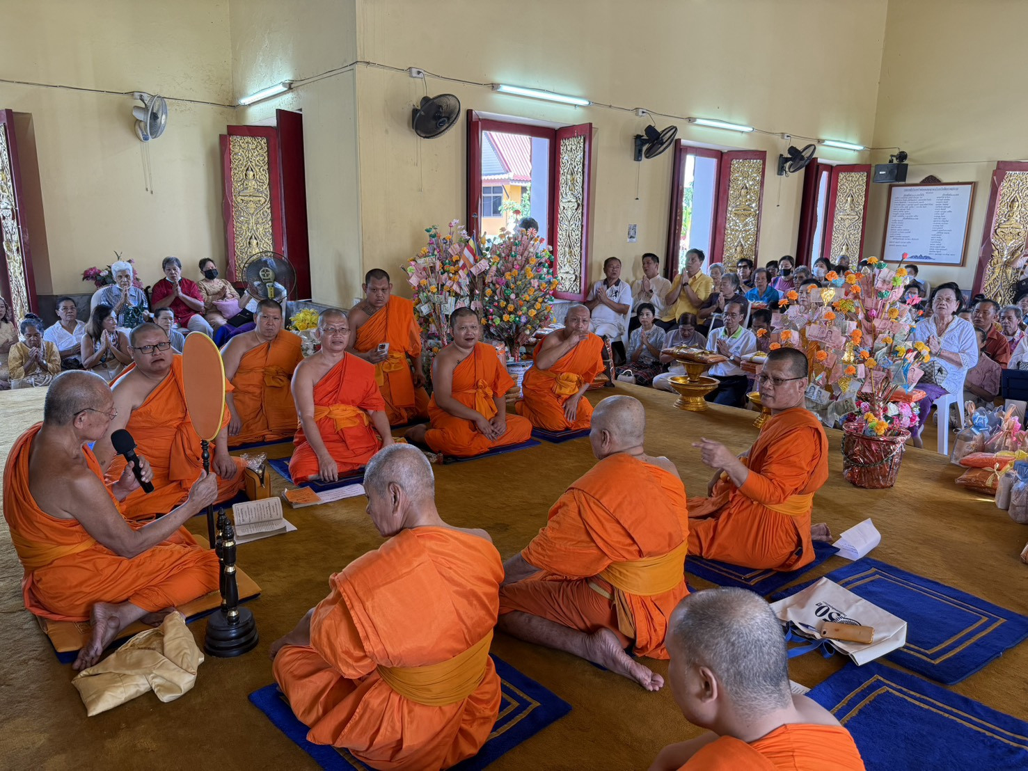 ภาพร่วมพิธีกรรมวัดเลียบราษฎร์บำรุง