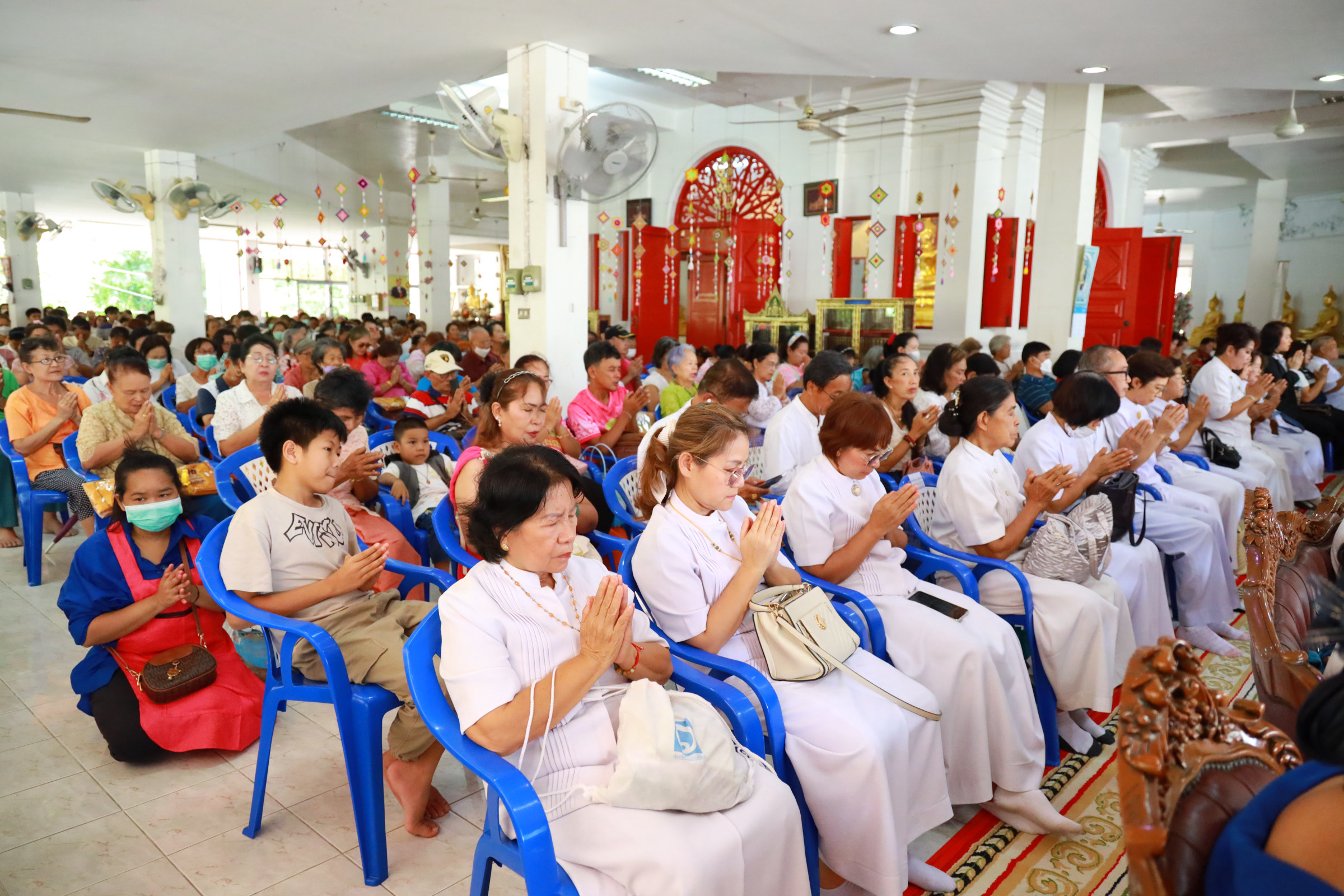 ภาพร่วมพิธีกรรมวัดอมราวราราม