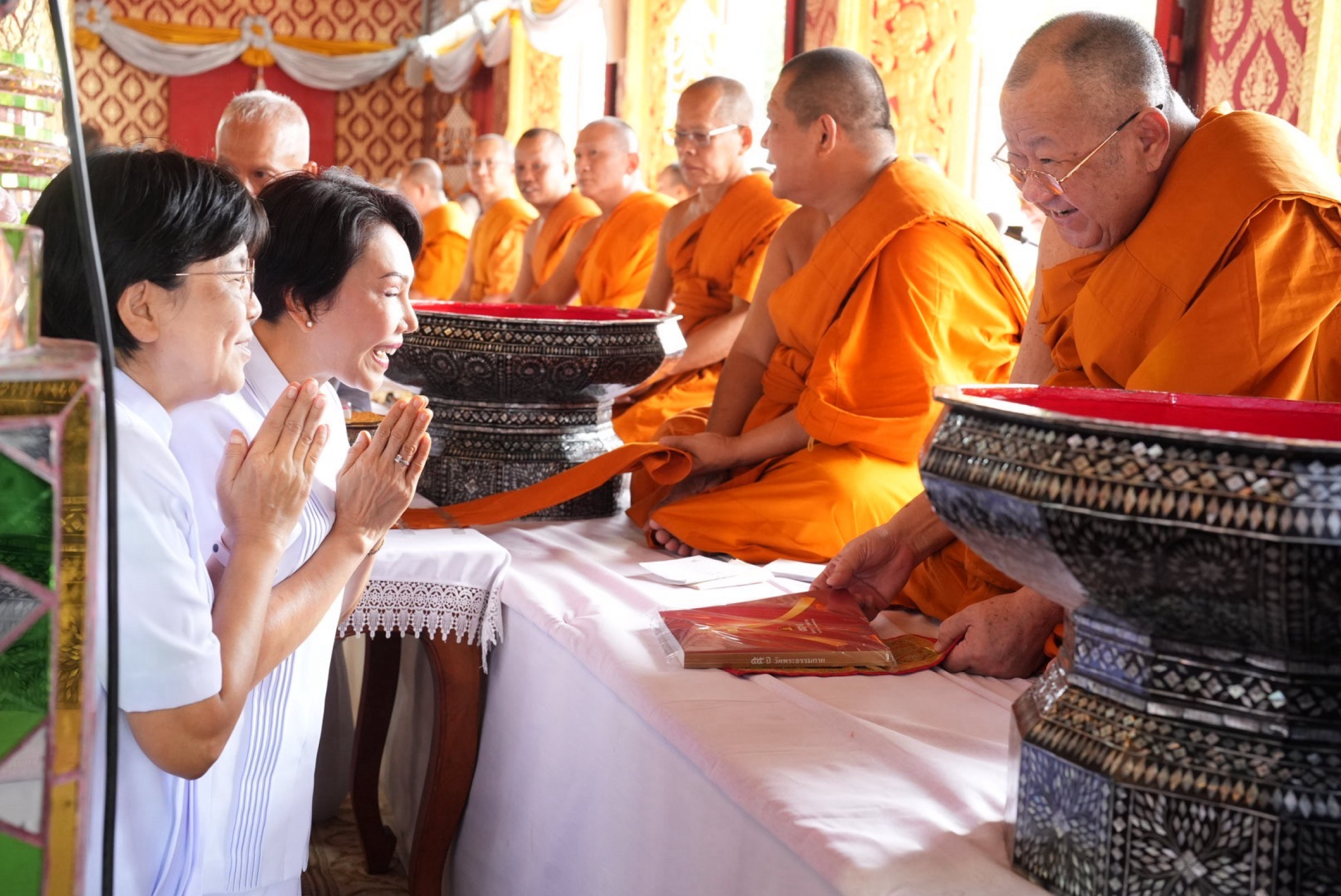 ภาพร่วมพิธีกรรมวัดวชิรธรรมสาธิต