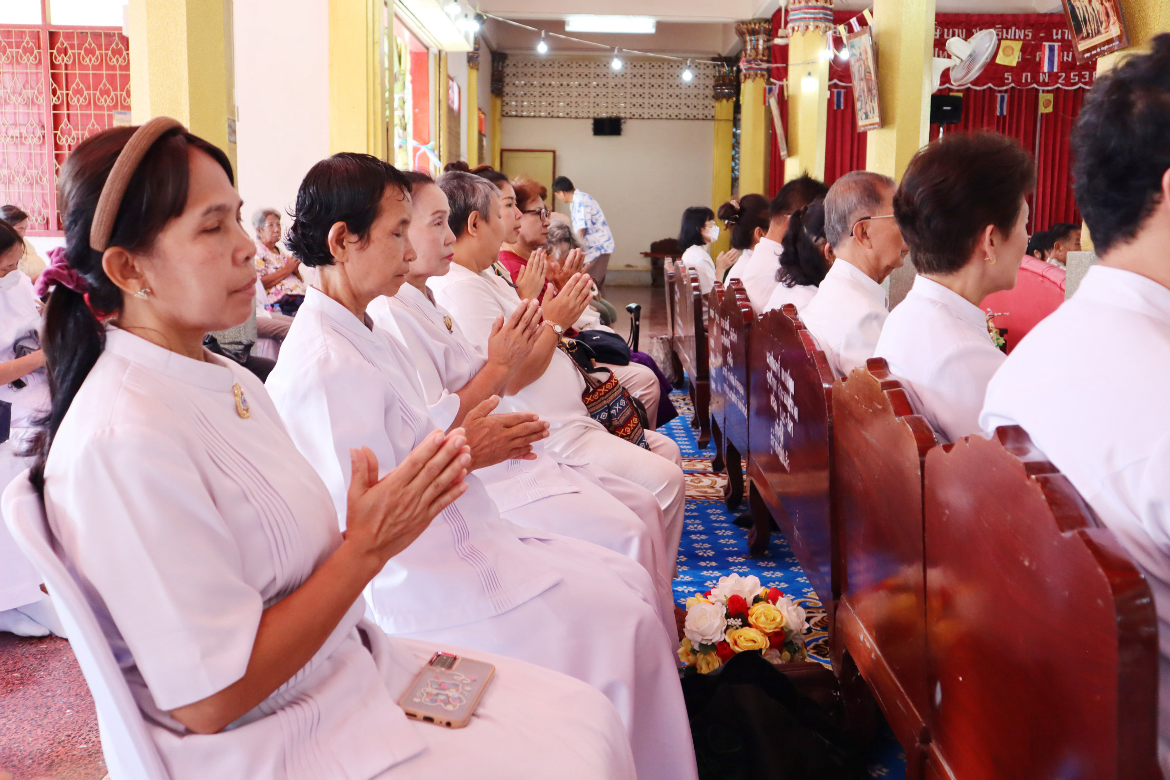 ภาพร่วมพิธีกรรมวัดลำต้อยติ่ง