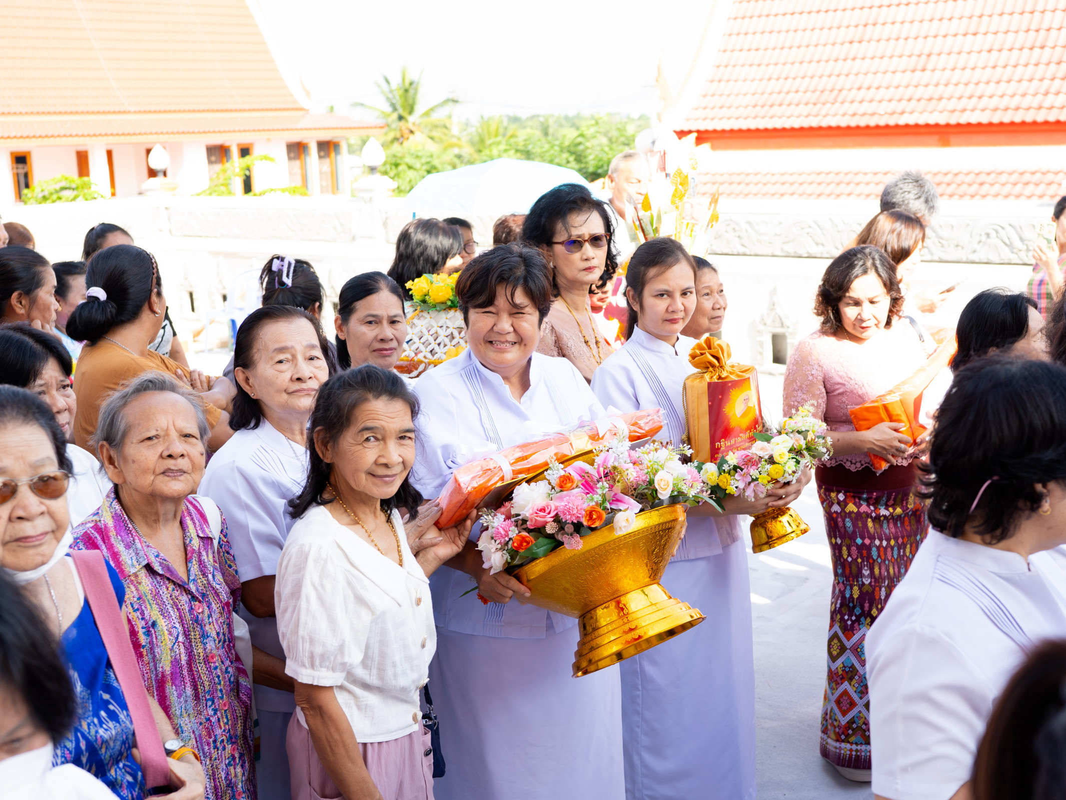 ภาพร่วมพิธีกรรมวัดบัวผัน