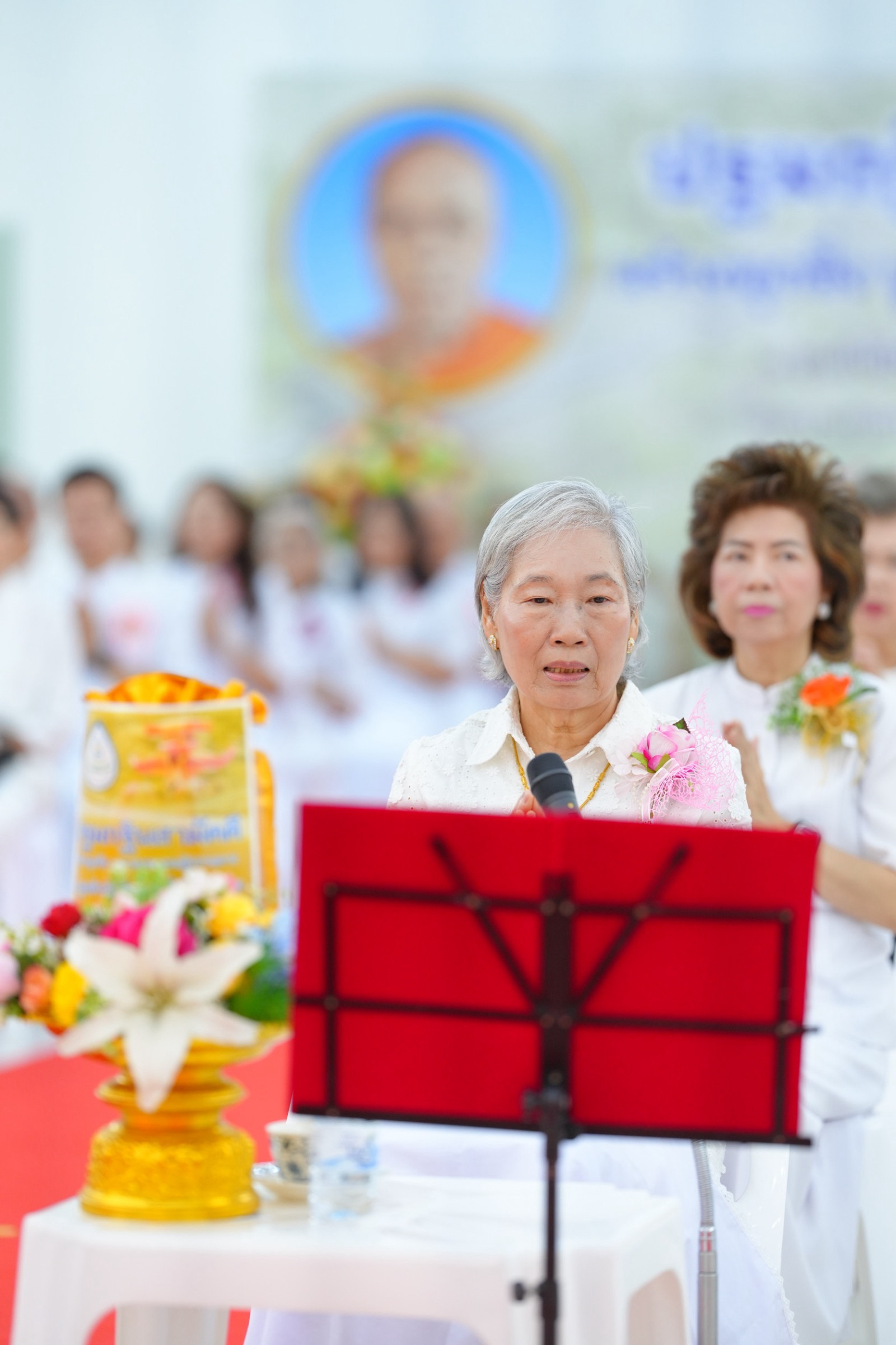 ภาพกล่าวคำถวายกฐินศูนย์ปฏิบัติธรรมน้ำใสใจสว่าง