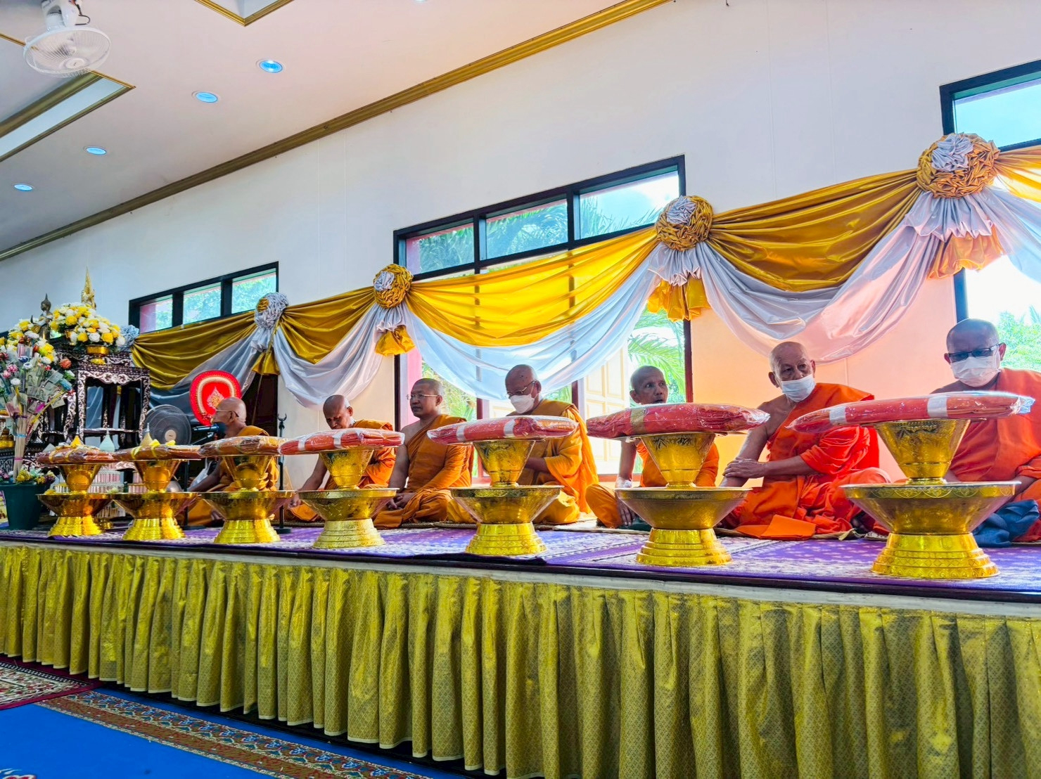 ภาพร่วมพิธีกรรมวัดบางหัวเสือ