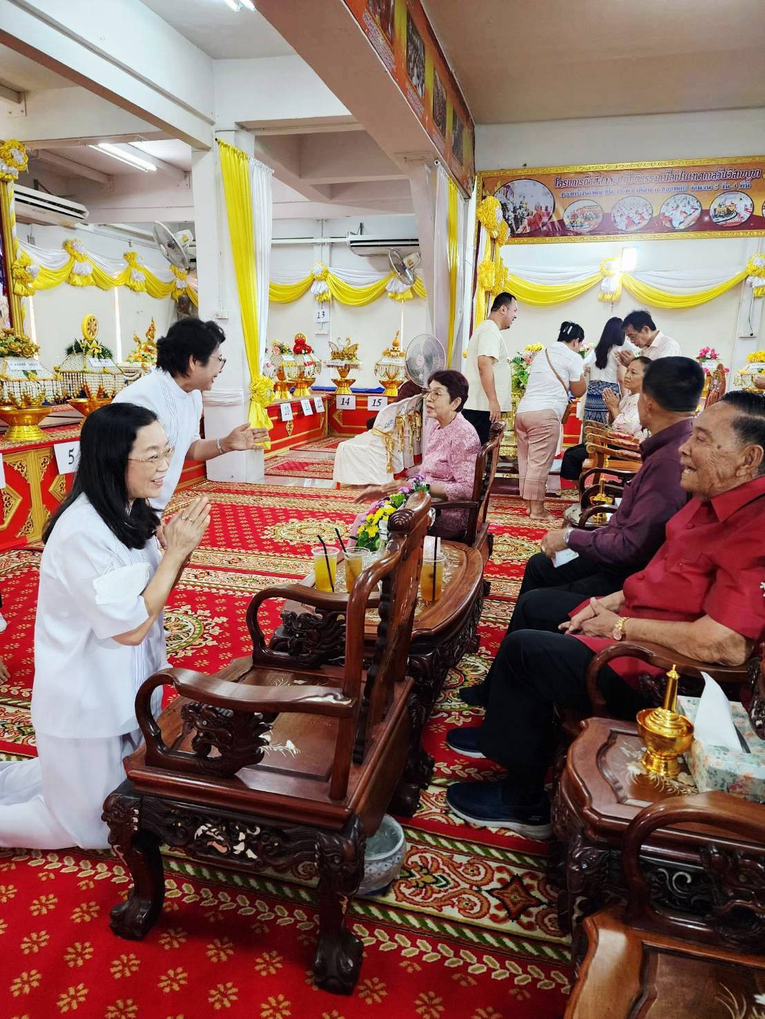 ภาพร่วมพิธีกรรมวัดแพรกษา