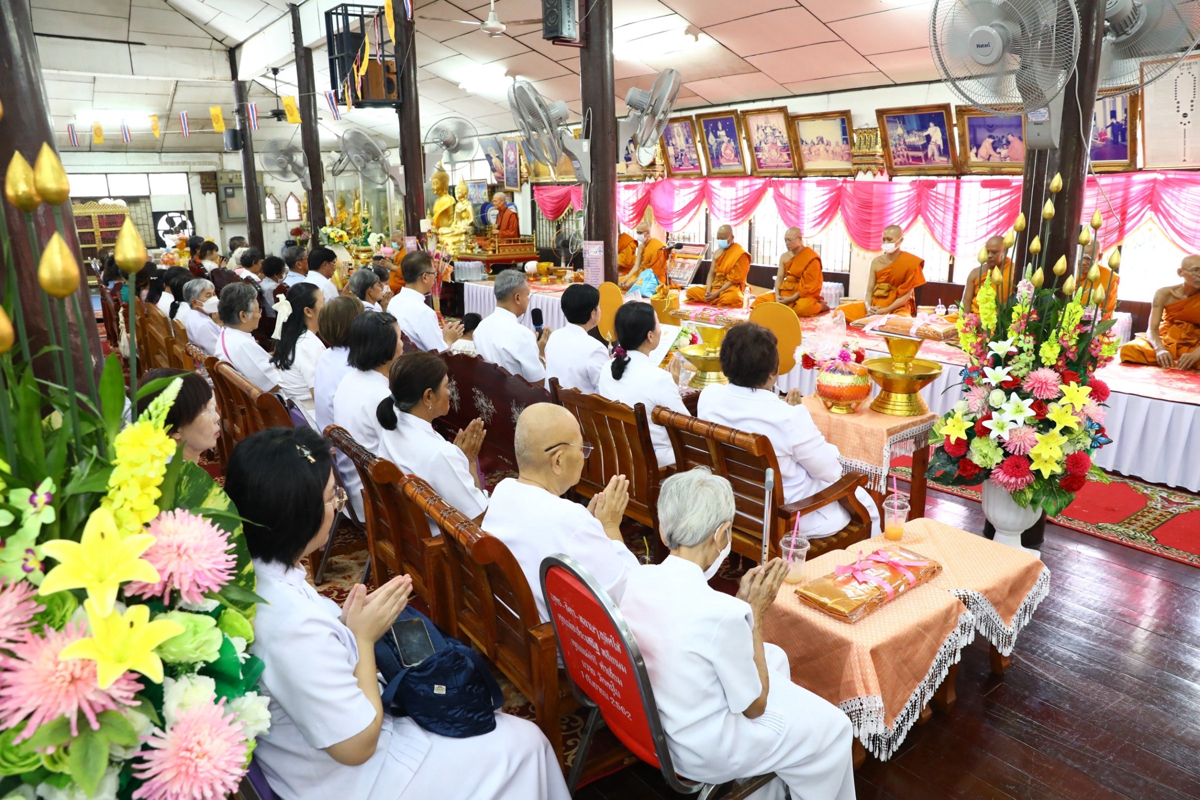 ภาพร่วมพิธีกรรมวัดครุใน