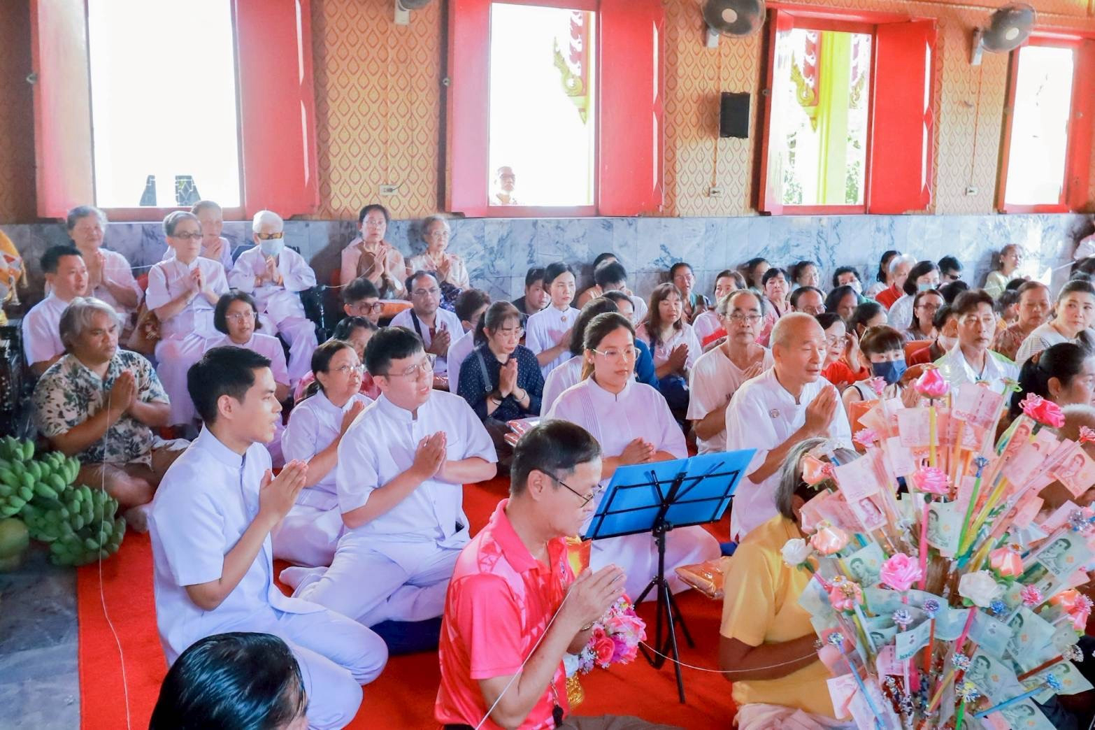 ภาพกล่าวคำถวายกฐินวัดรวก