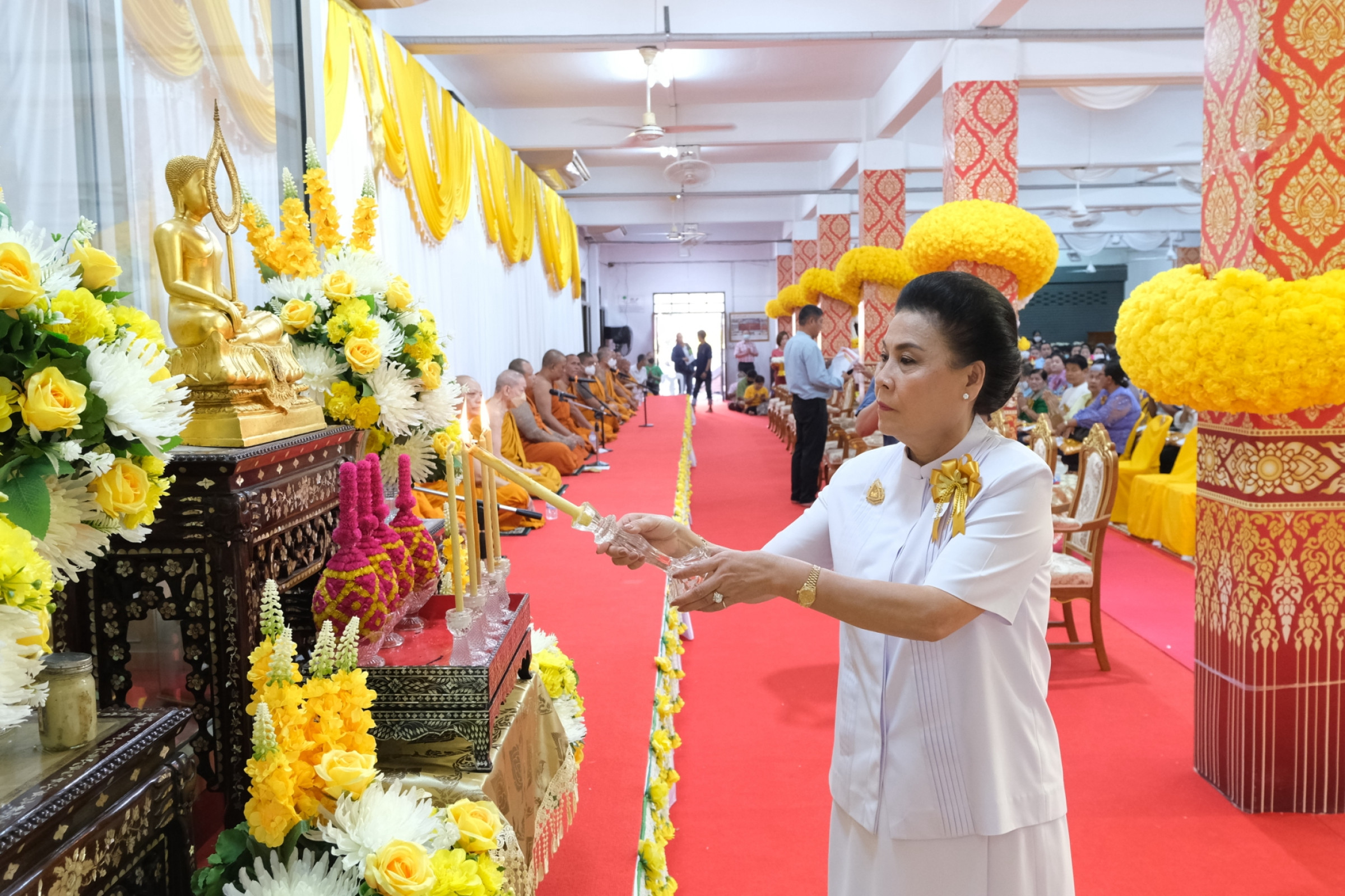 ภาพร่วมพิธีกรรมวัดมหาวงษ์