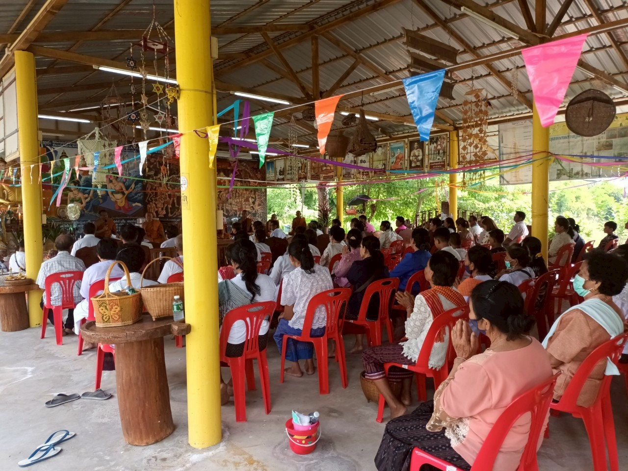 ภาพร่วมพิธีกรรมวัดบ้านป่าชาด