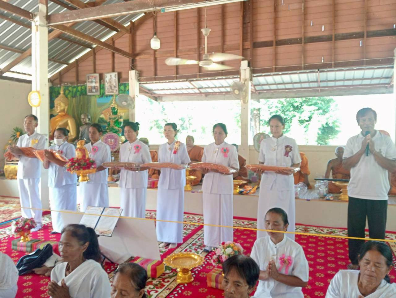 ภาพร่วมพิธีกรรมวัดหนองห้าง(บ้านหนองห้าง)