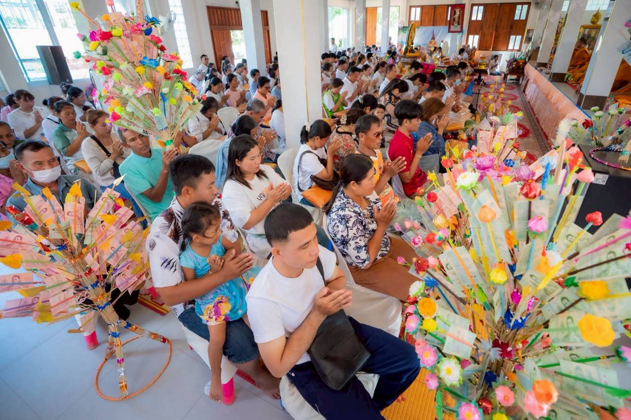 ภาพร่วมพิธีกรรมวัดหนองไห