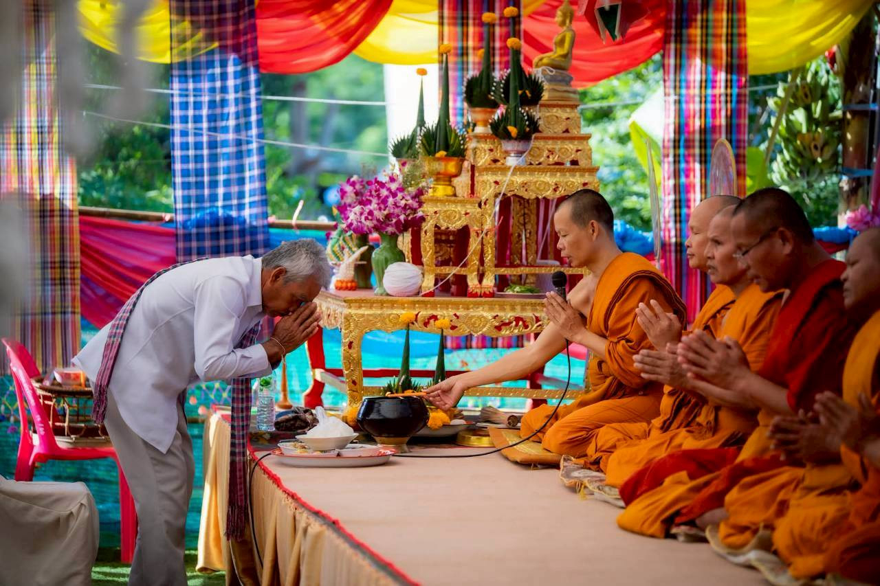 ภาพร่วมพิธีกรรมวัดหนองไห