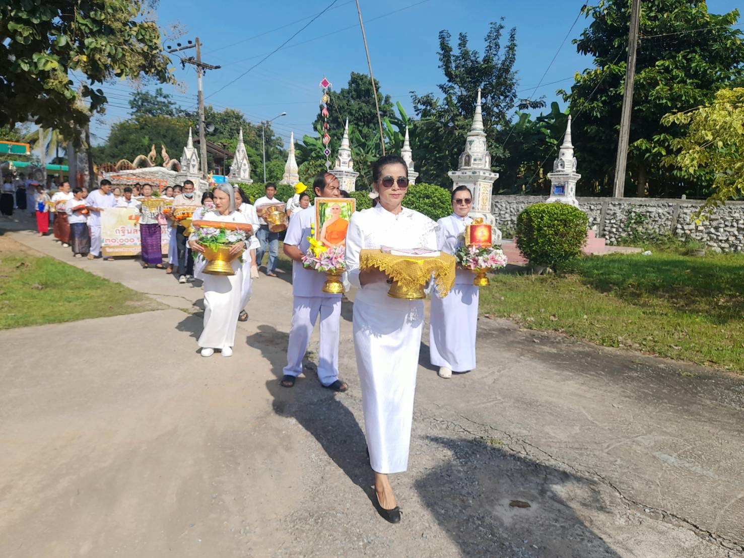 ภาพร่วมขบวนกฐินวัดเทพากร