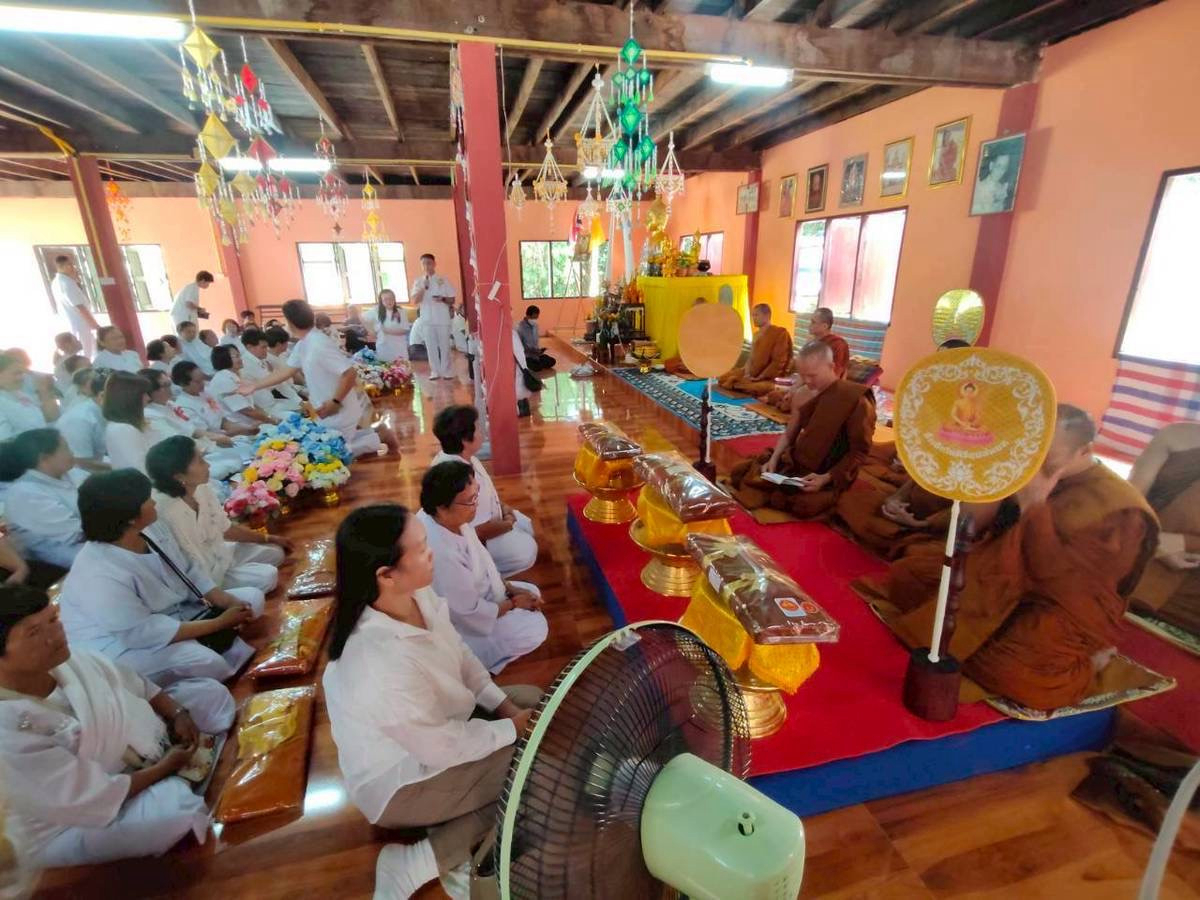 ภาพร่วมพิธีกรรมวัดจันทรประดิษฐาราม