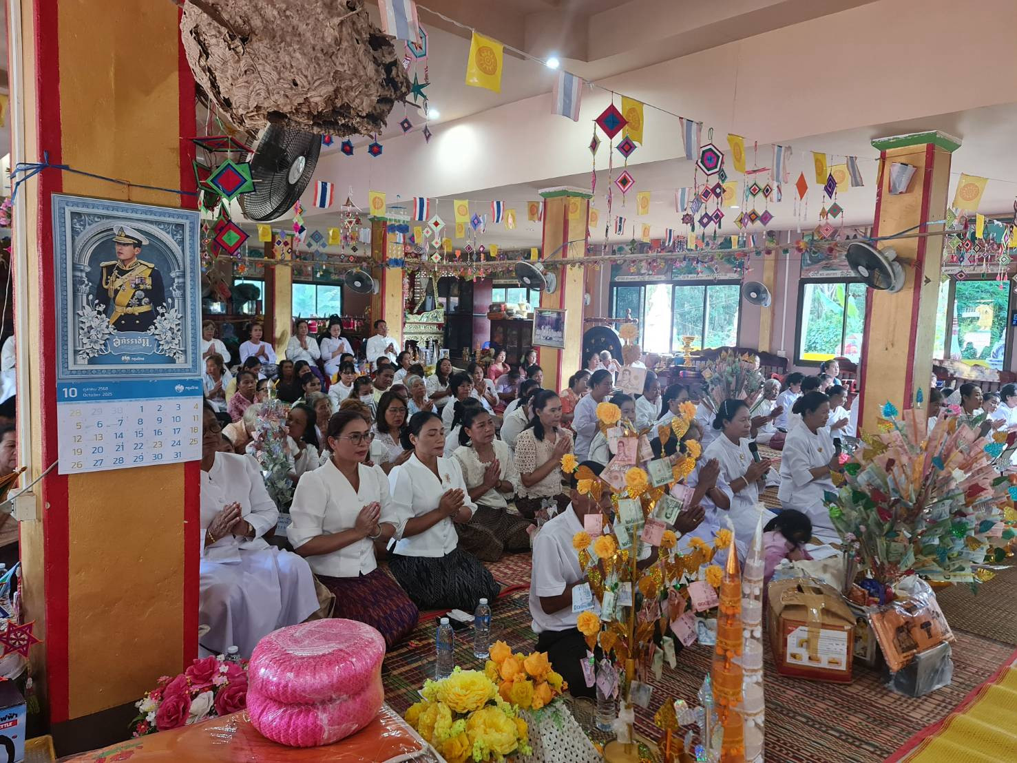 ภาพร่วมพิธีกรรมวัดอุดมศรีทัศน์